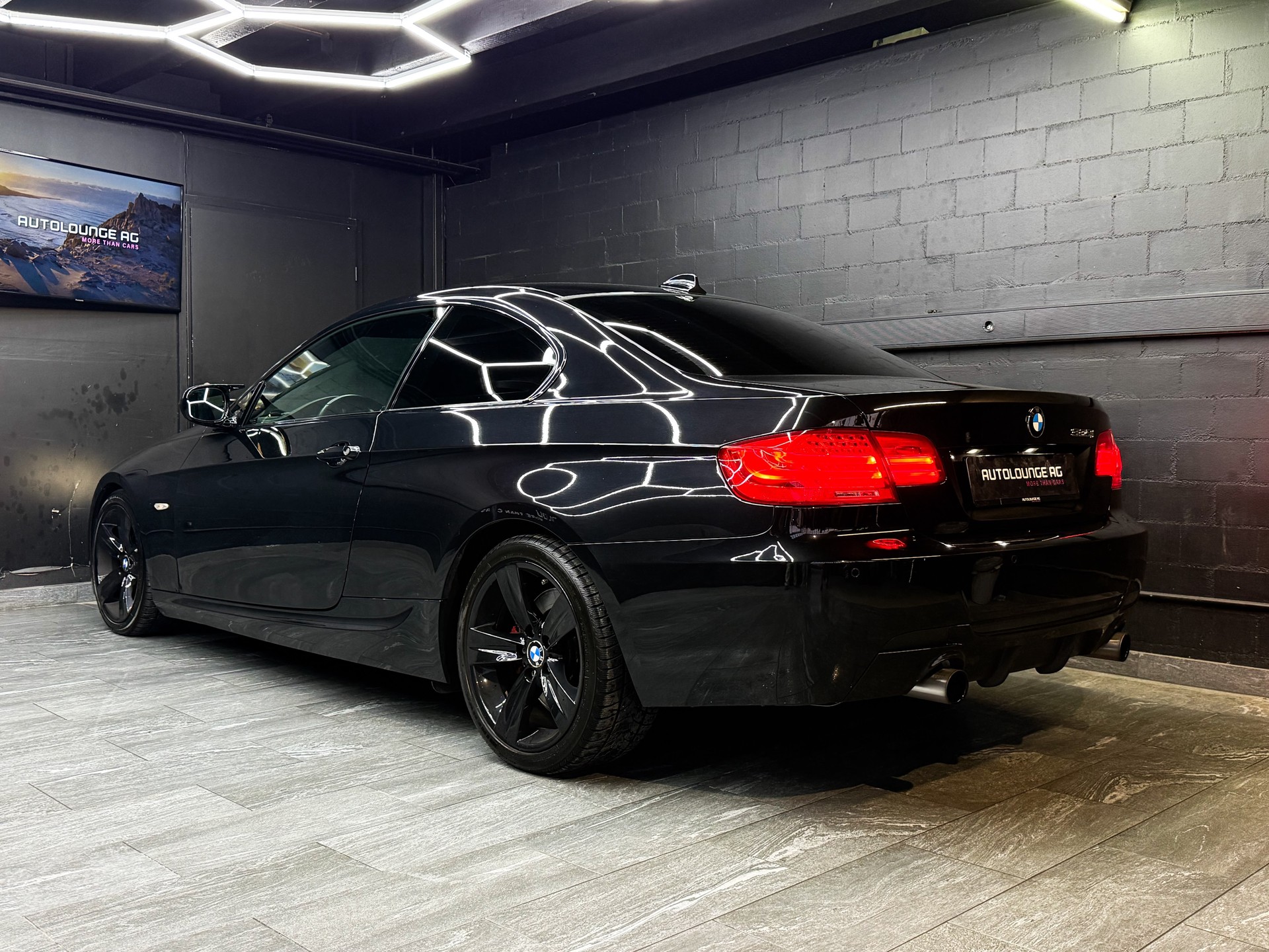 BMW 335i xDrive Coupé Steptronic-image-6