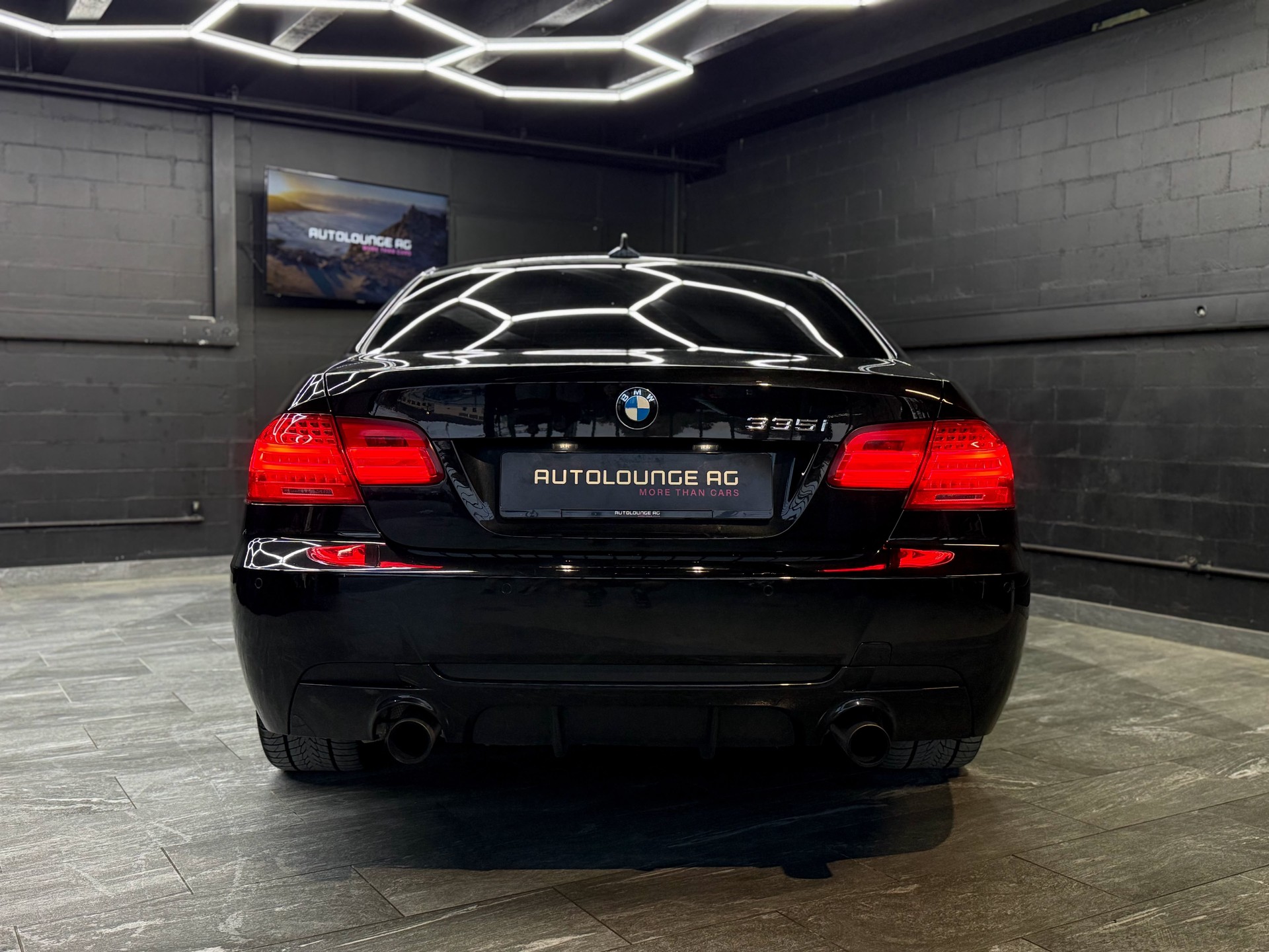BMW 335i xDrive Coupé Steptronic-image-8
