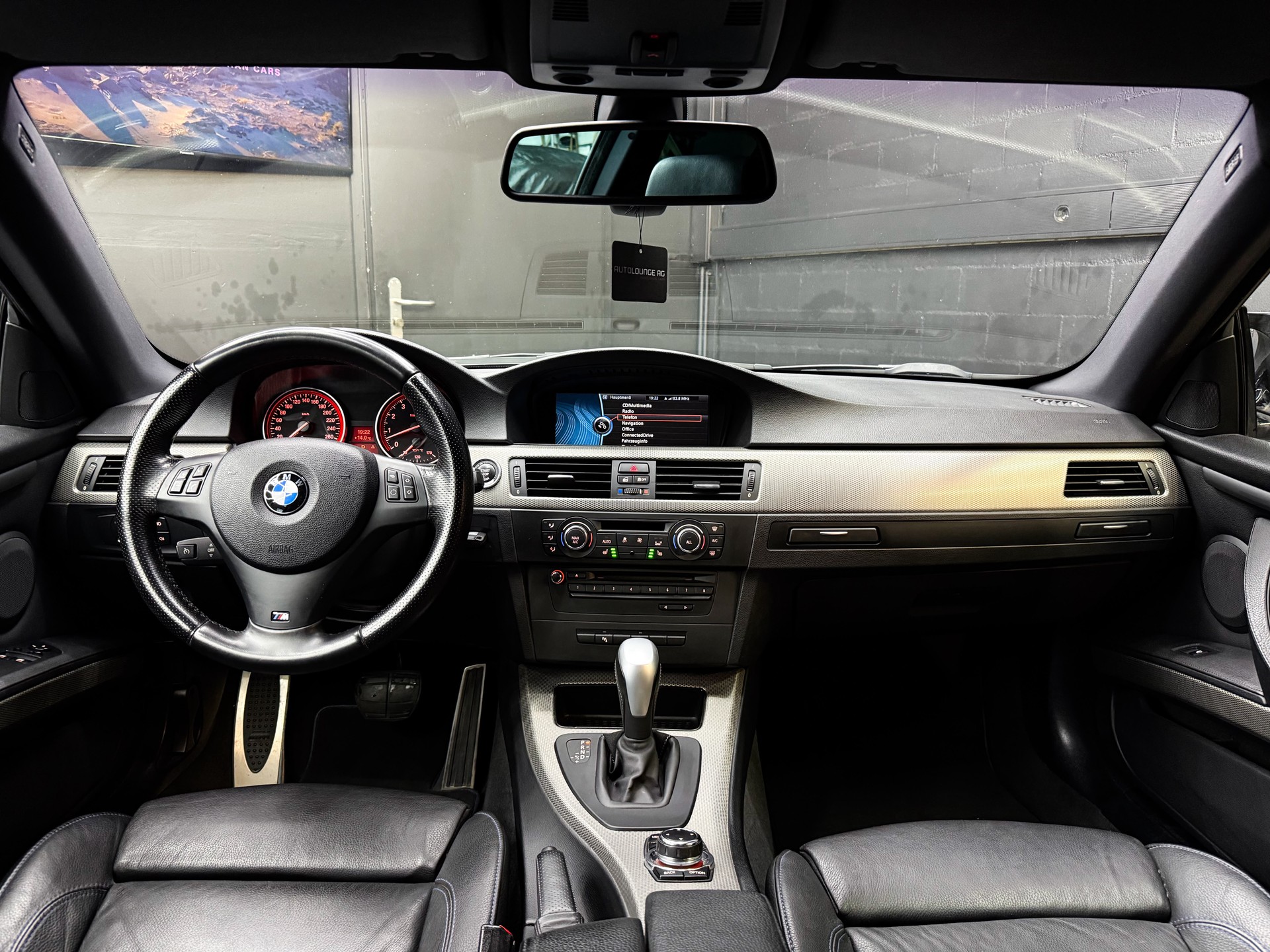BMW 335i xDrive Coupé Steptronic-image-9
