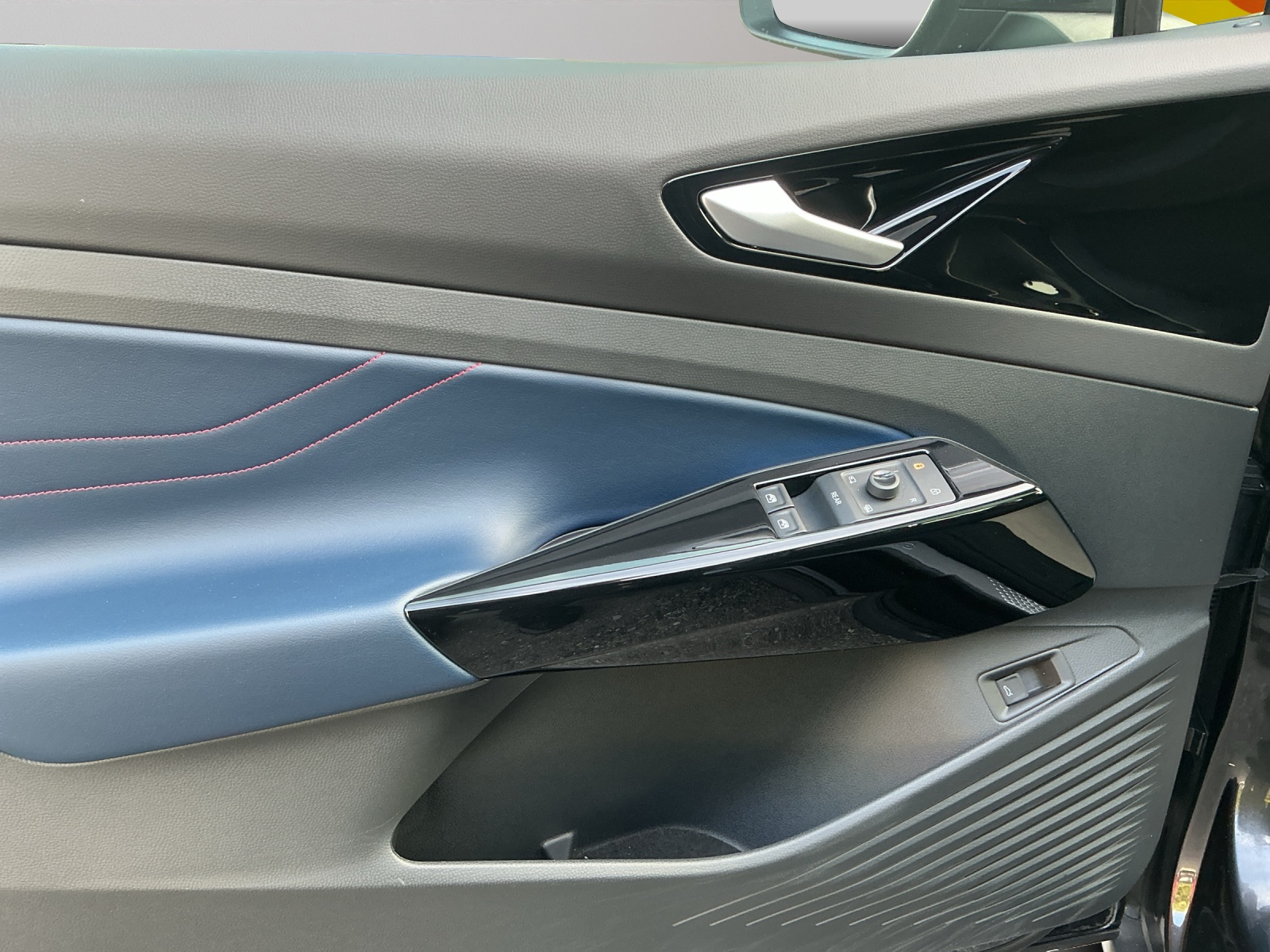 VW ID.4 GTX 77 kWh 4Motion-image-7