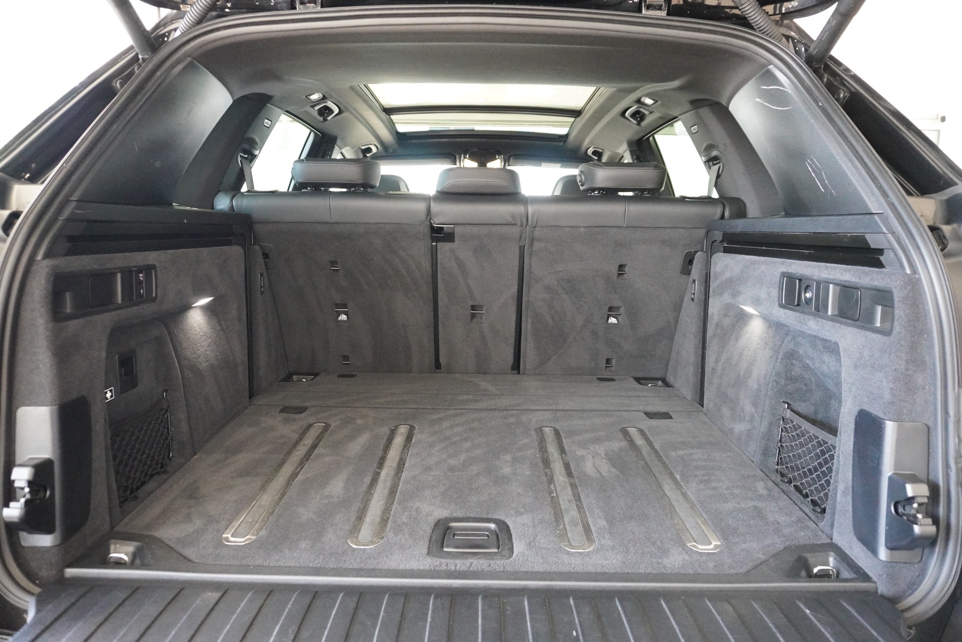 BMW X5 xDrive 48V 40d M Sport Steptronic-image-17