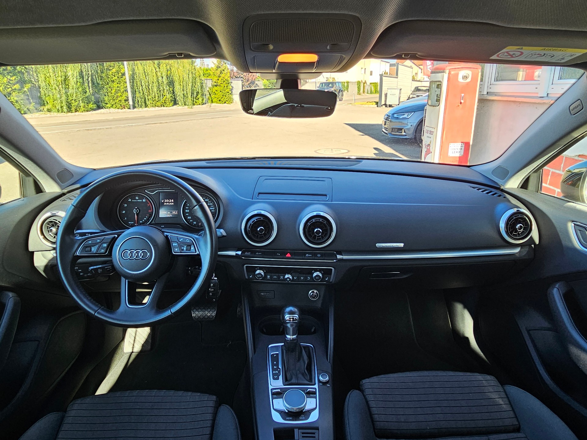 AUDI A3 Sportback 40 TFSI Sport quattro S-tronic-image-8