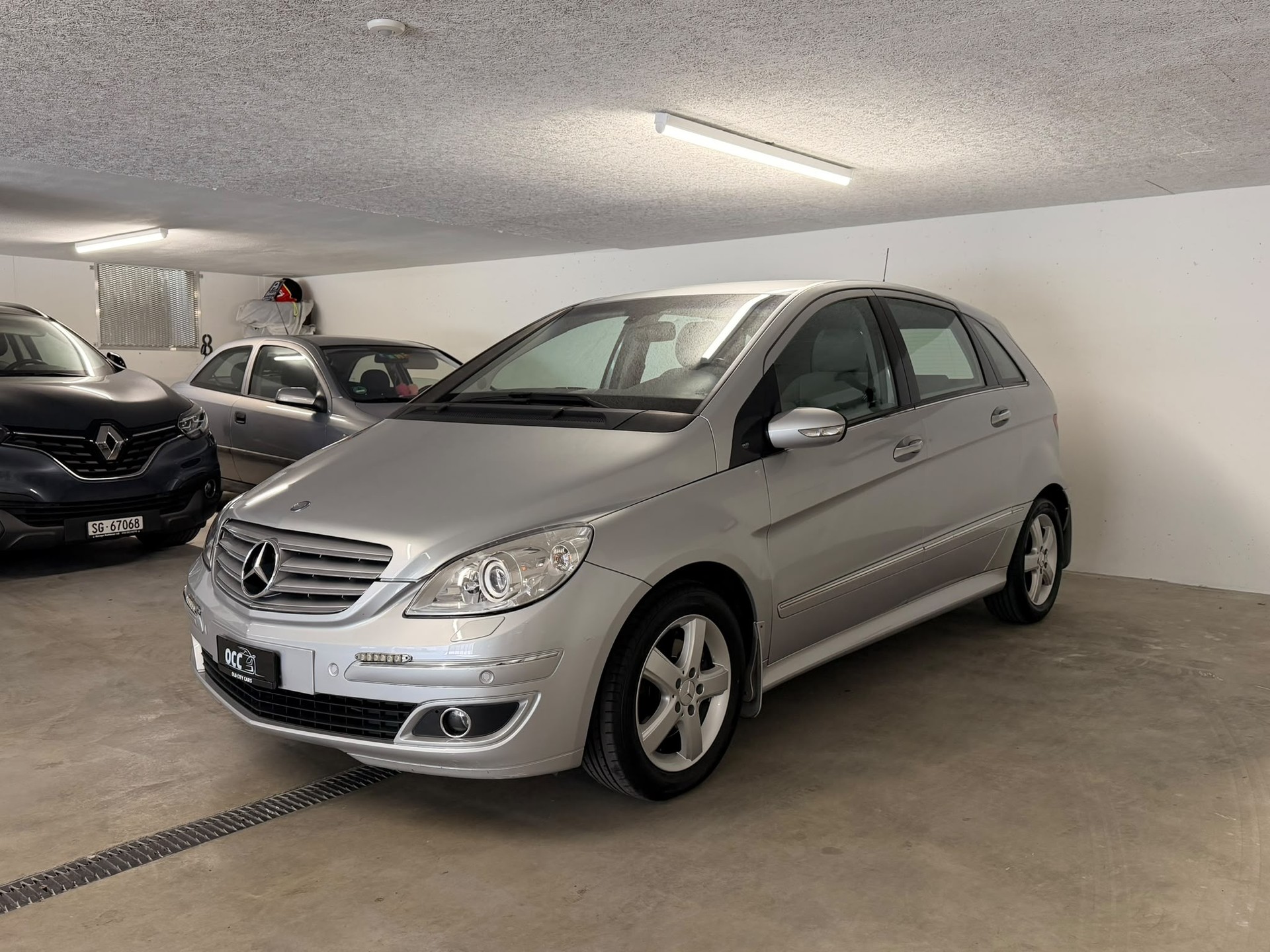 MERCEDES-BENZ B 200 T-image-2