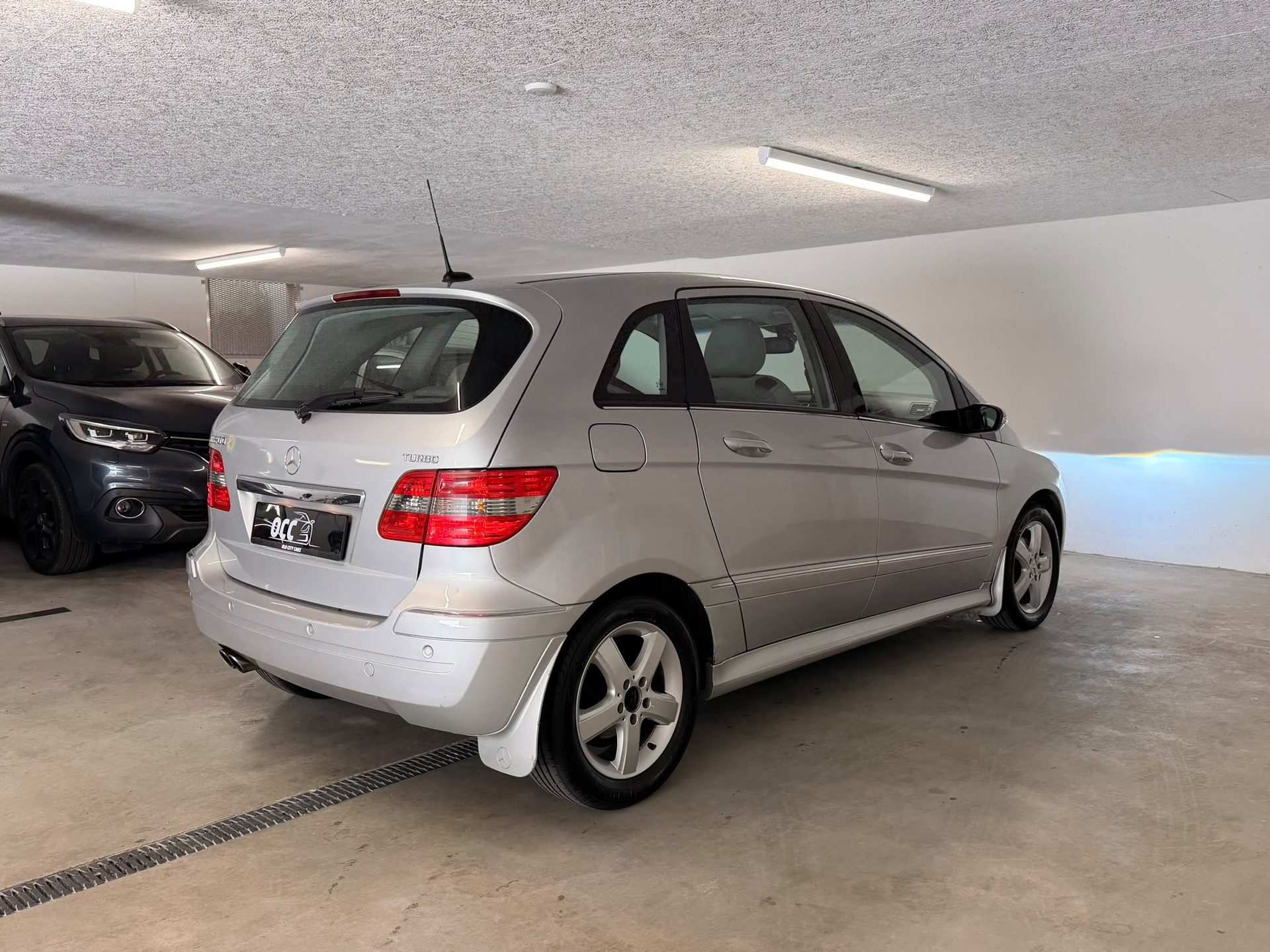 MERCEDES-BENZ B 200 T-image-6