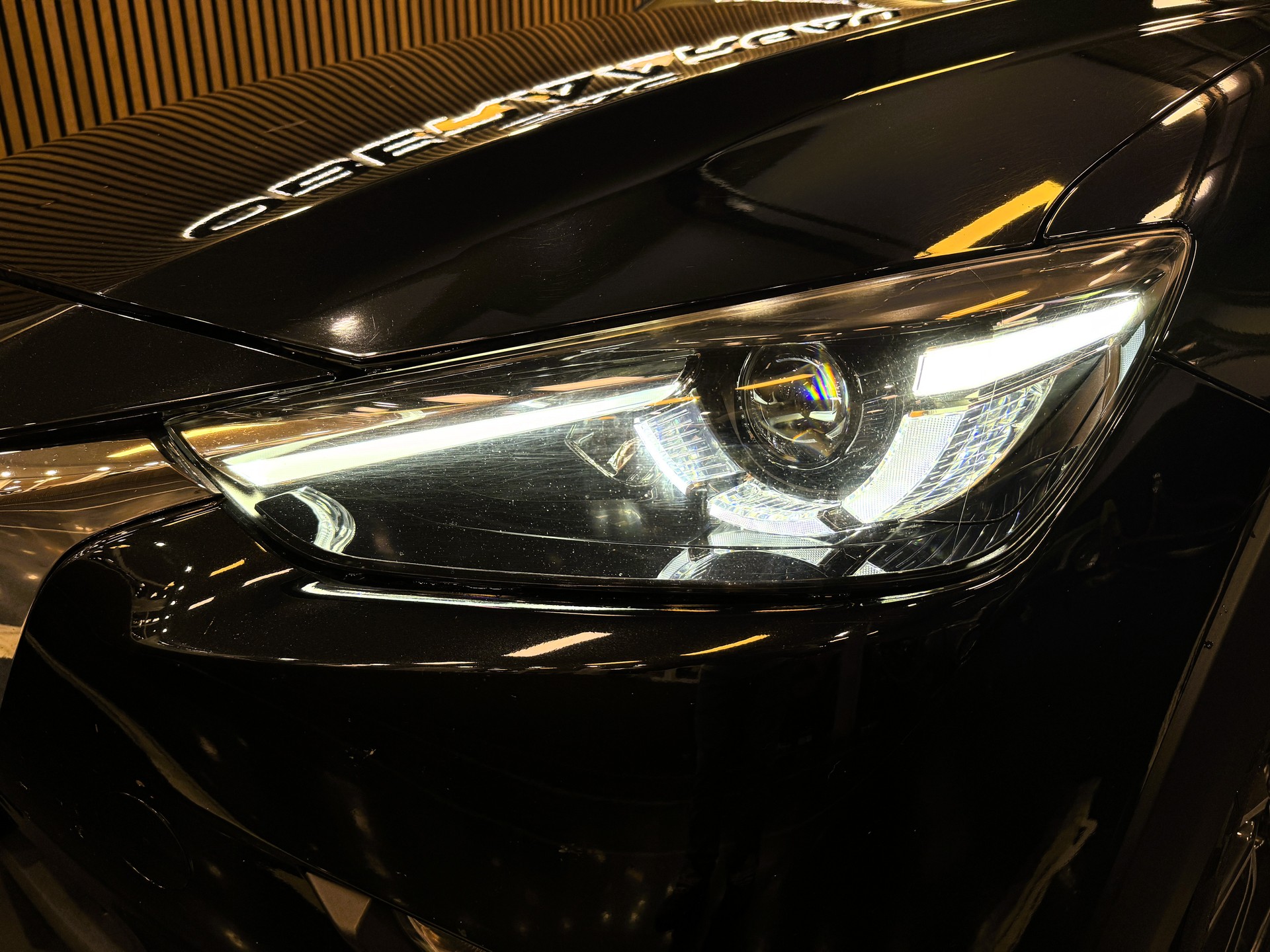 MAZDA CX-3 2.0 Ambition AWD-showroom-element-2