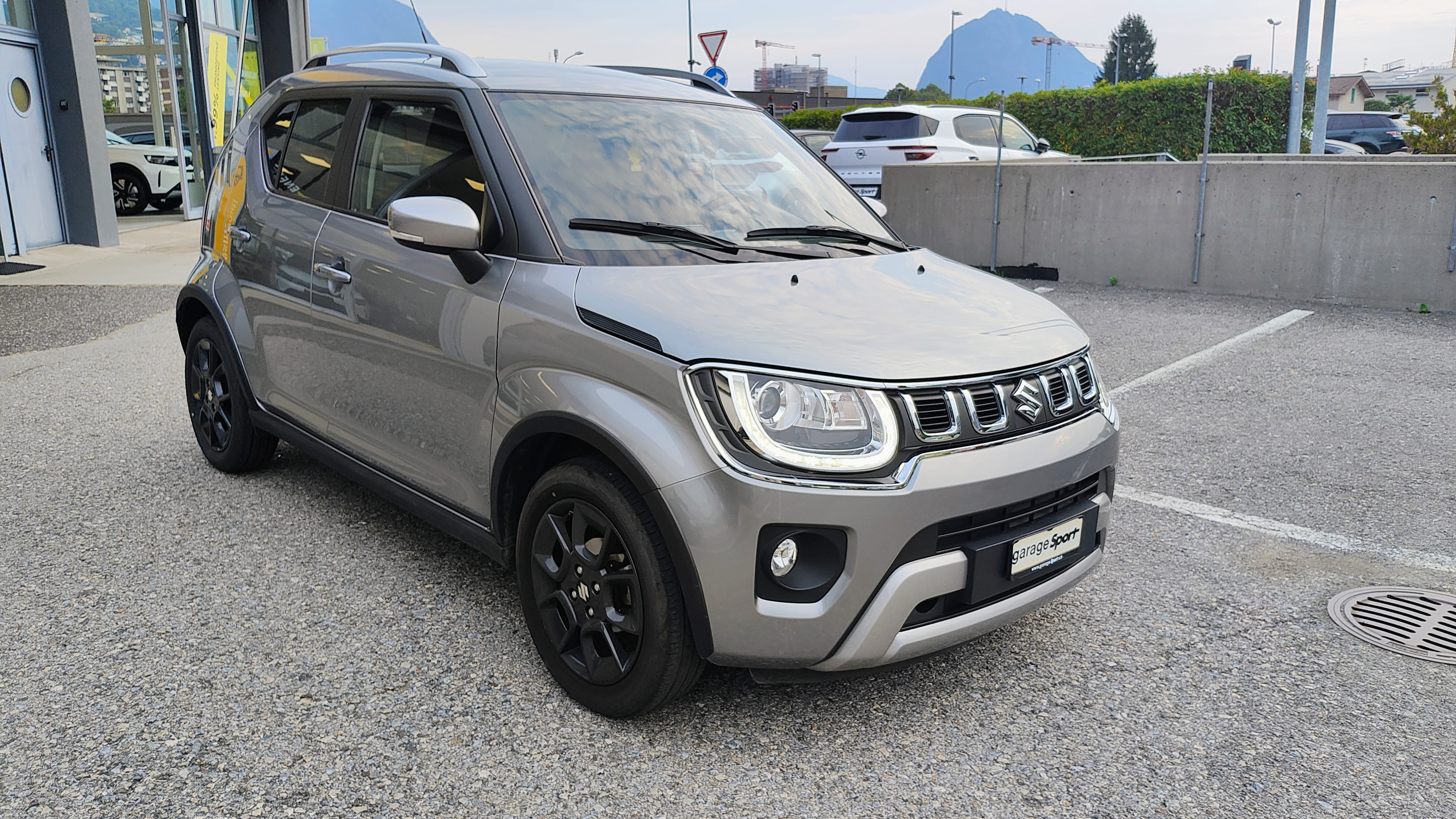 Car photo