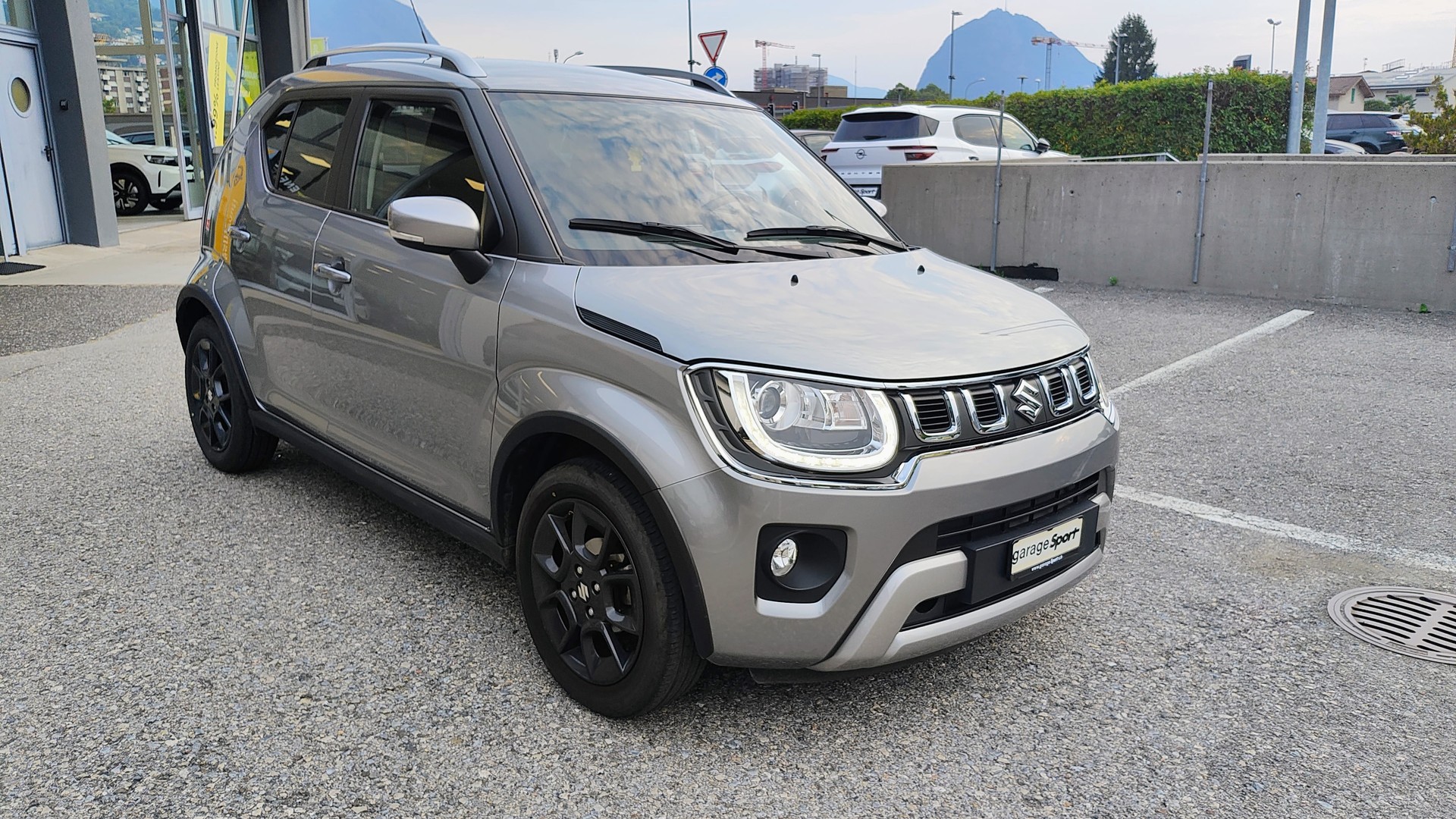 SUZUKI Ignis 1.2i Compact Top Hybrid CVT-image-0