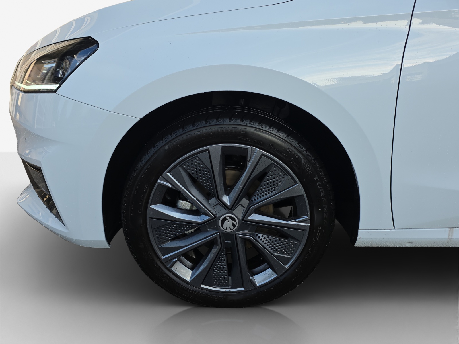 SKODA Fabia 1.0 TSI Dynamic DSG-image-14
