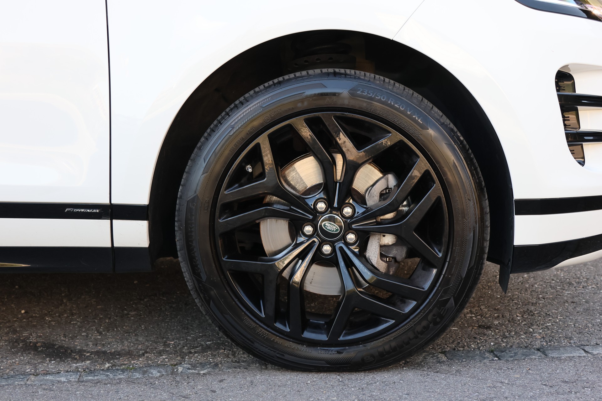 LAND ROVER Range Rover Evoque R-Dynamic P 250 S AT9-image-4