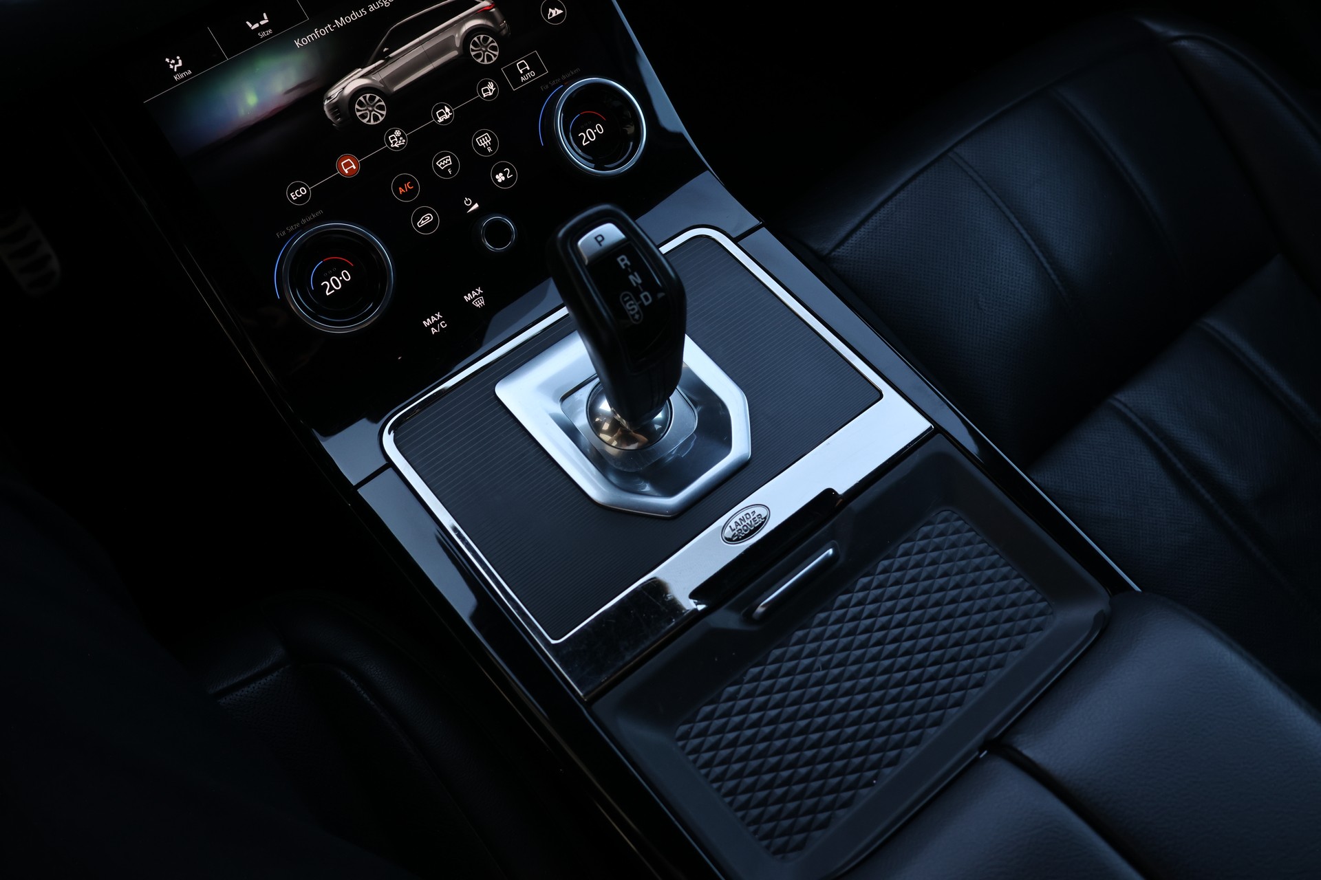 LAND ROVER Range Rover Evoque R-Dynamic P 250 S AT9-image-15