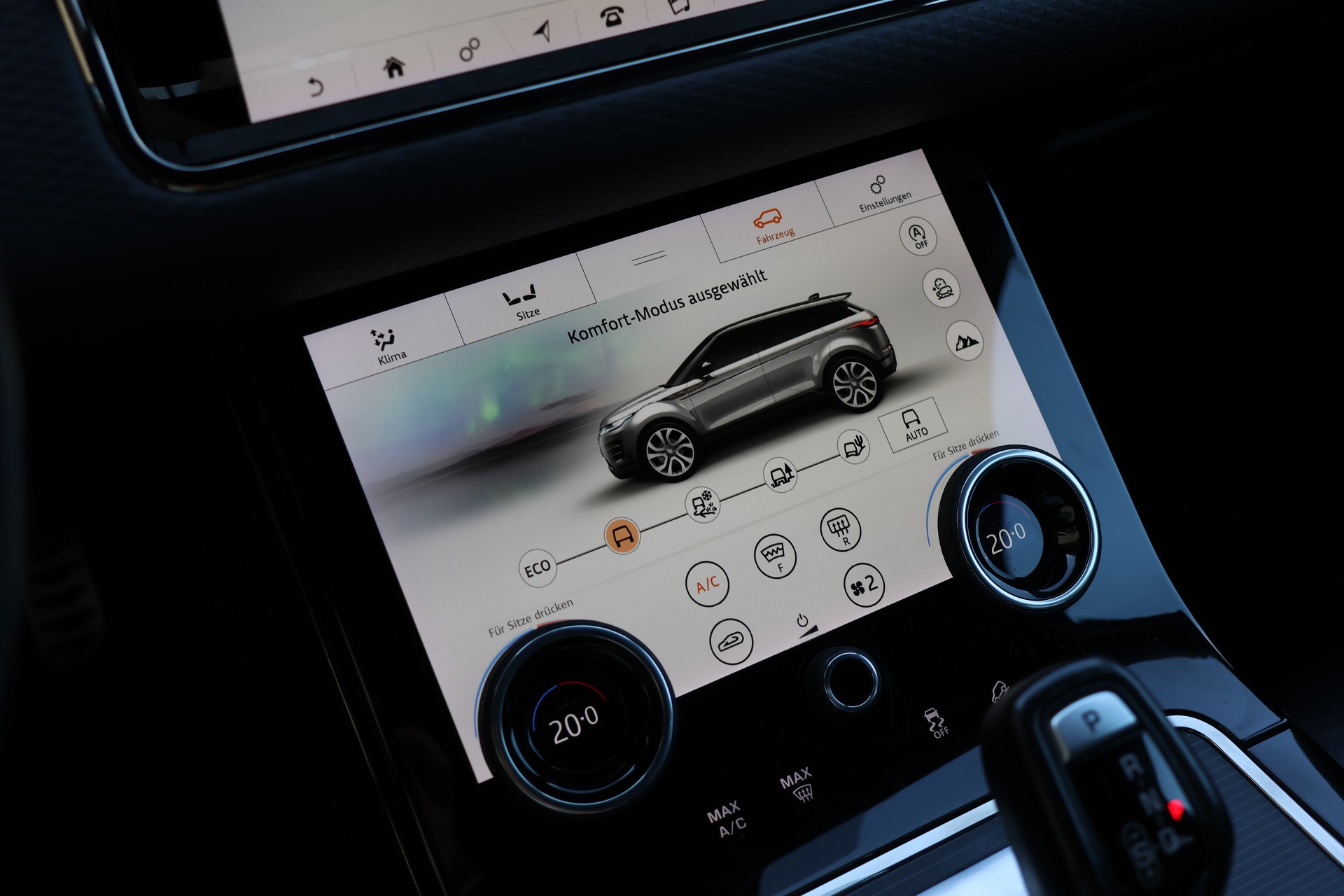 LAND ROVER Range Rover Evoque R-Dynamic P 250 S AT9-image-18