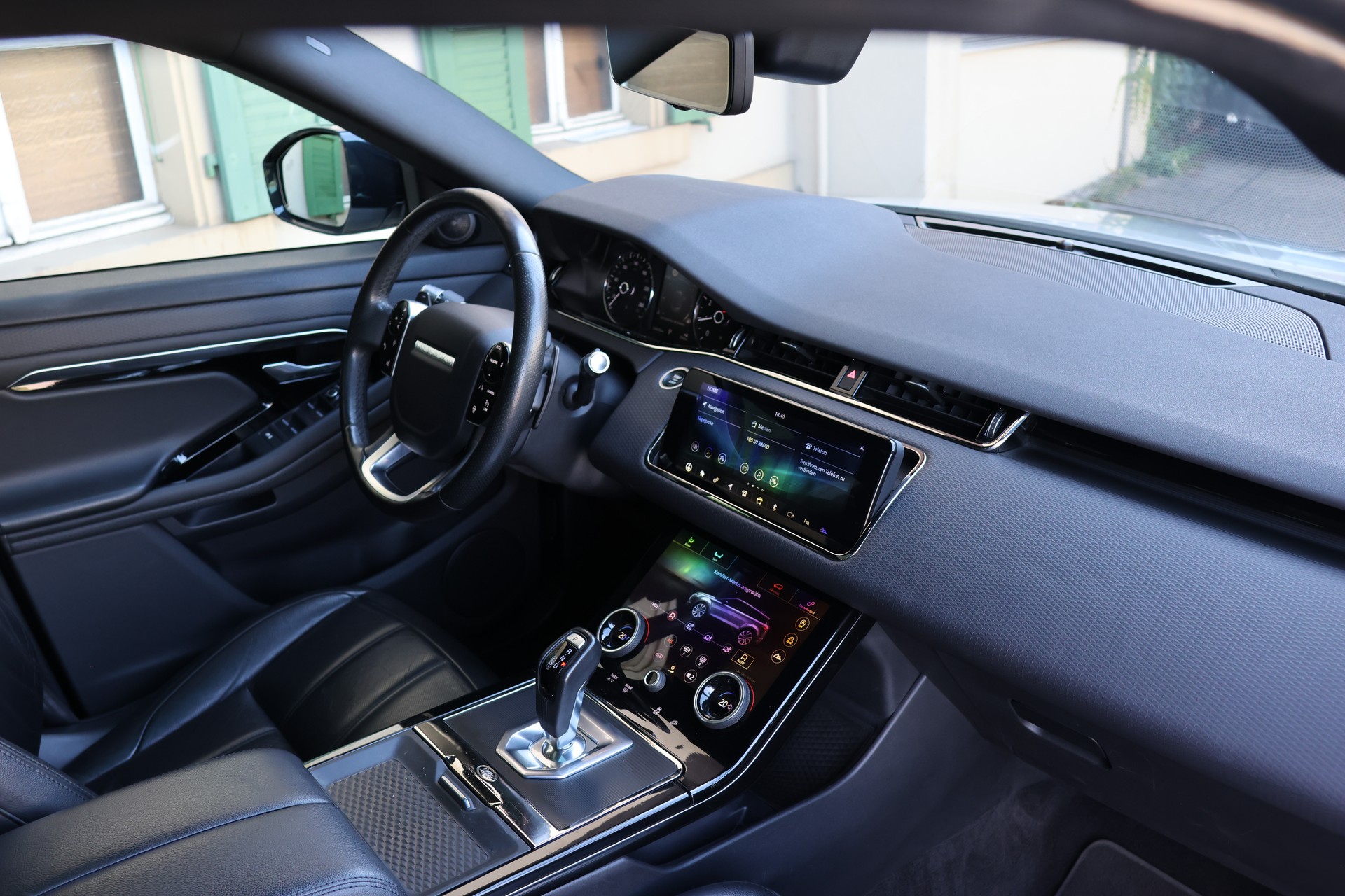 LAND ROVER Range Rover Evoque R-Dynamic P 250 S AT9-image-8
