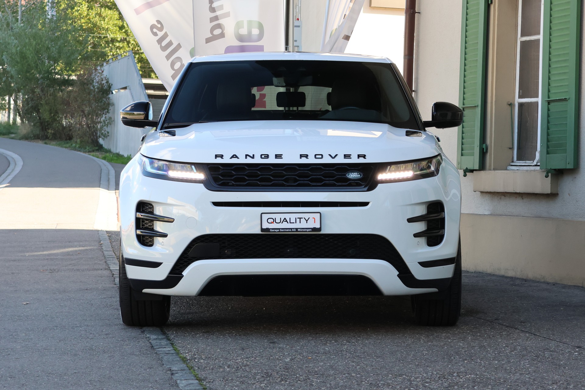 LAND ROVER Range Rover Evoque R-Dynamic P 250 S AT9-image-1