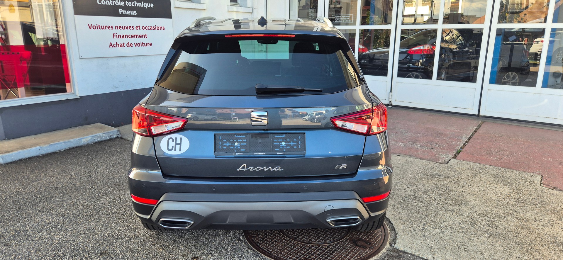 SEAT Arona 1.5 Eco TSI FR DSG-image-4