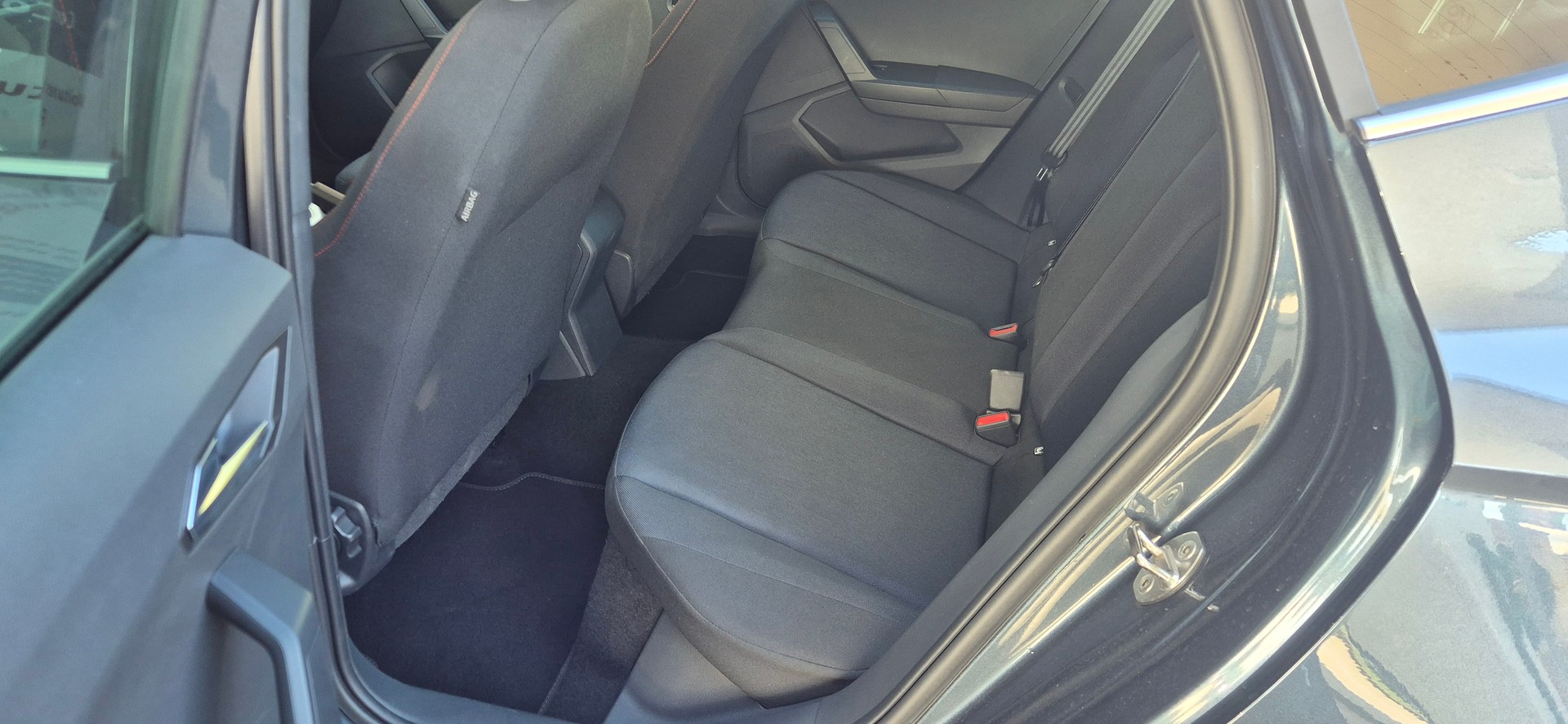 SEAT Arona 1.5 Eco TSI FR DSG-image-10
