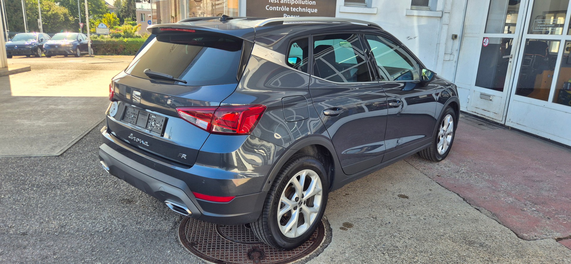 SEAT Arona 1.5 Eco TSI FR DSG-image-3