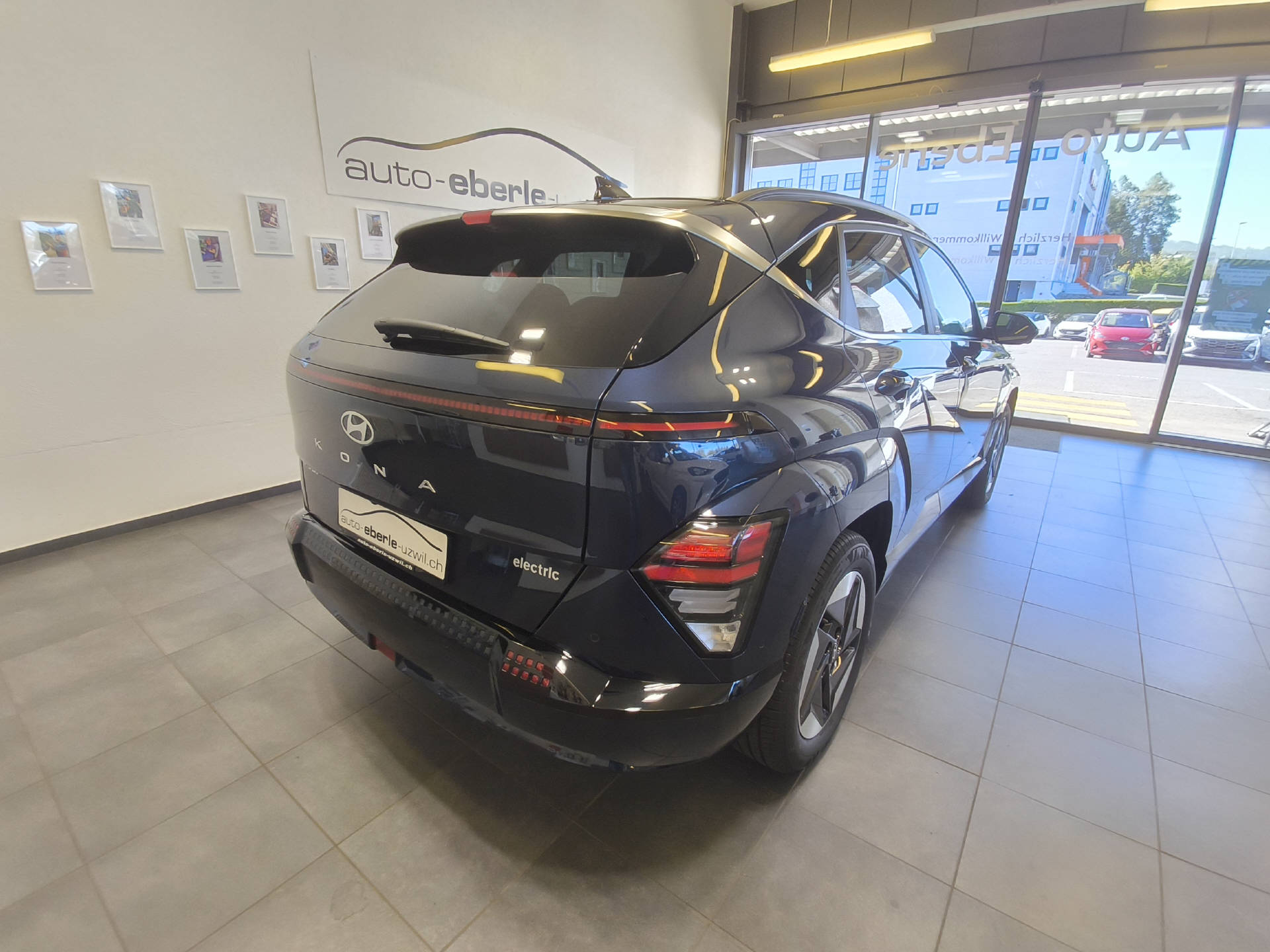 HYUNDAI Kona 65,4 kWh Electric Amplia-image-10
