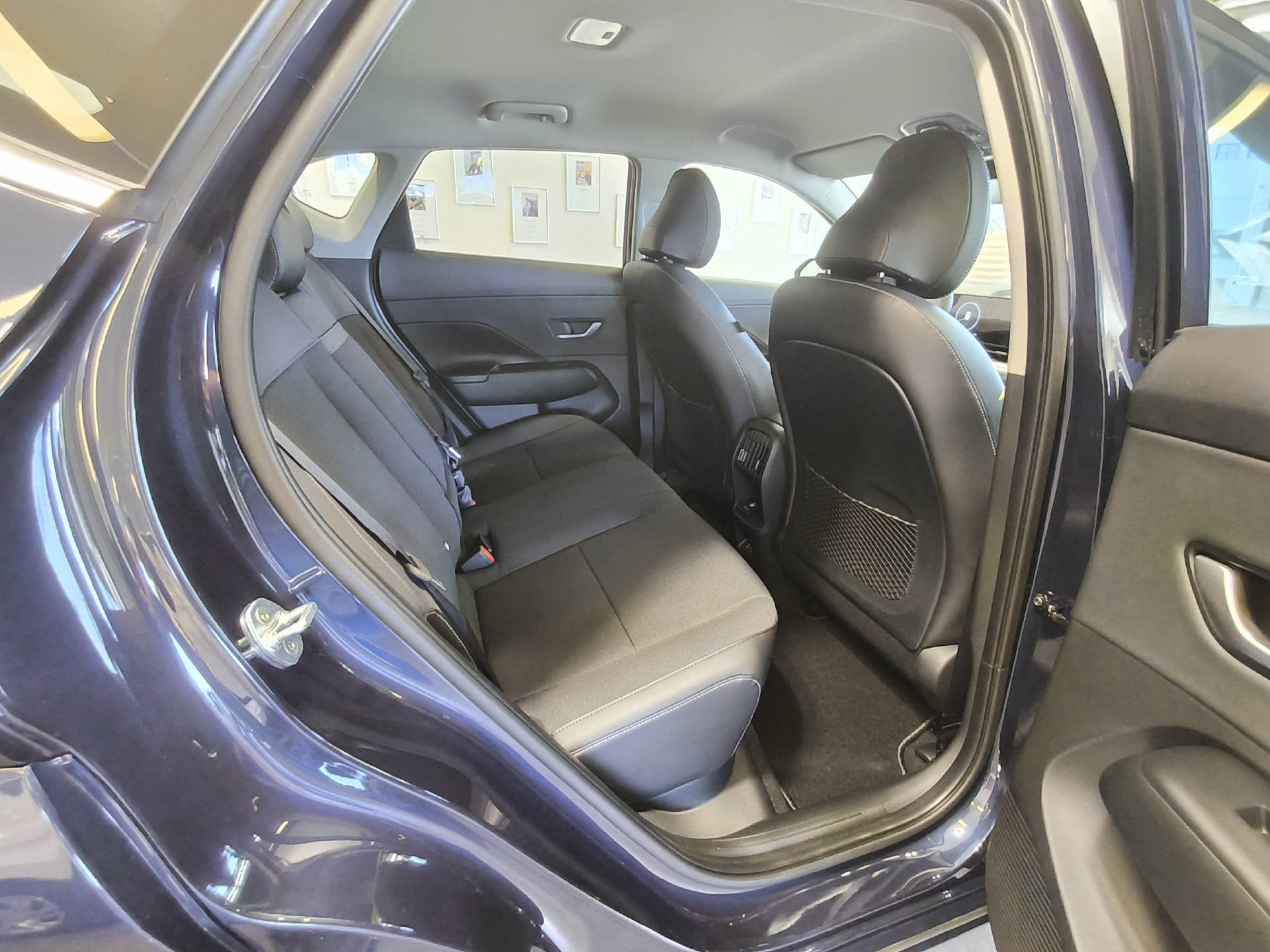 HYUNDAI Kona 65,4 kWh Electric Amplia-image-14