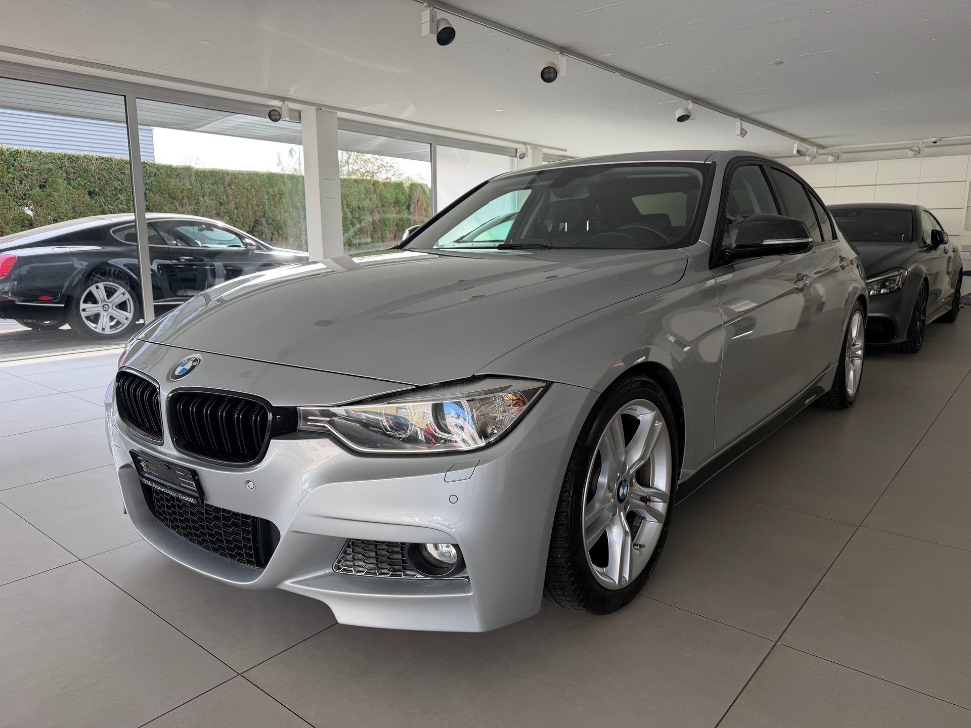 BMW 320d Sport Line Steptronic-image-0
