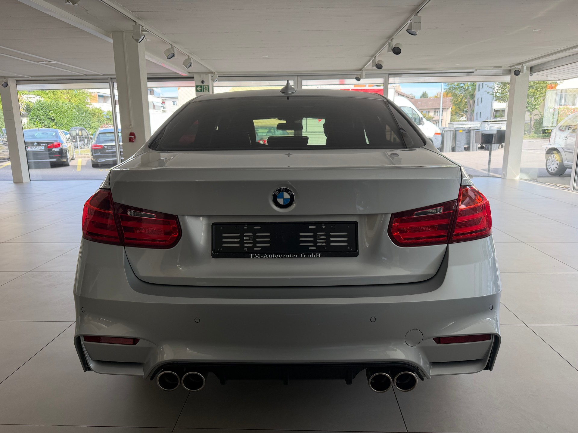 BMW 320d Sport Line Steptronic-image-7