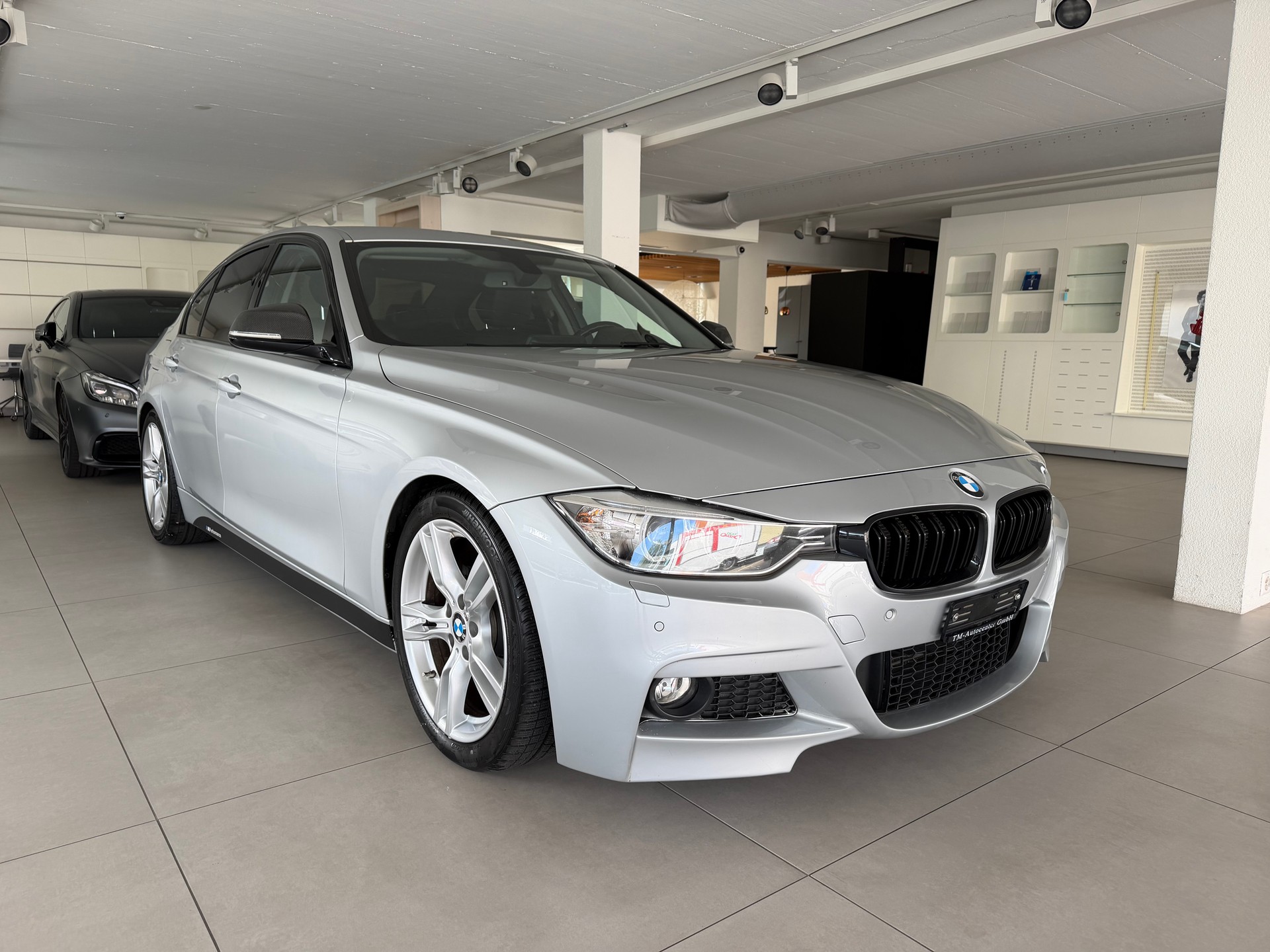 BMW 320d Sport Line Steptronic-image-1