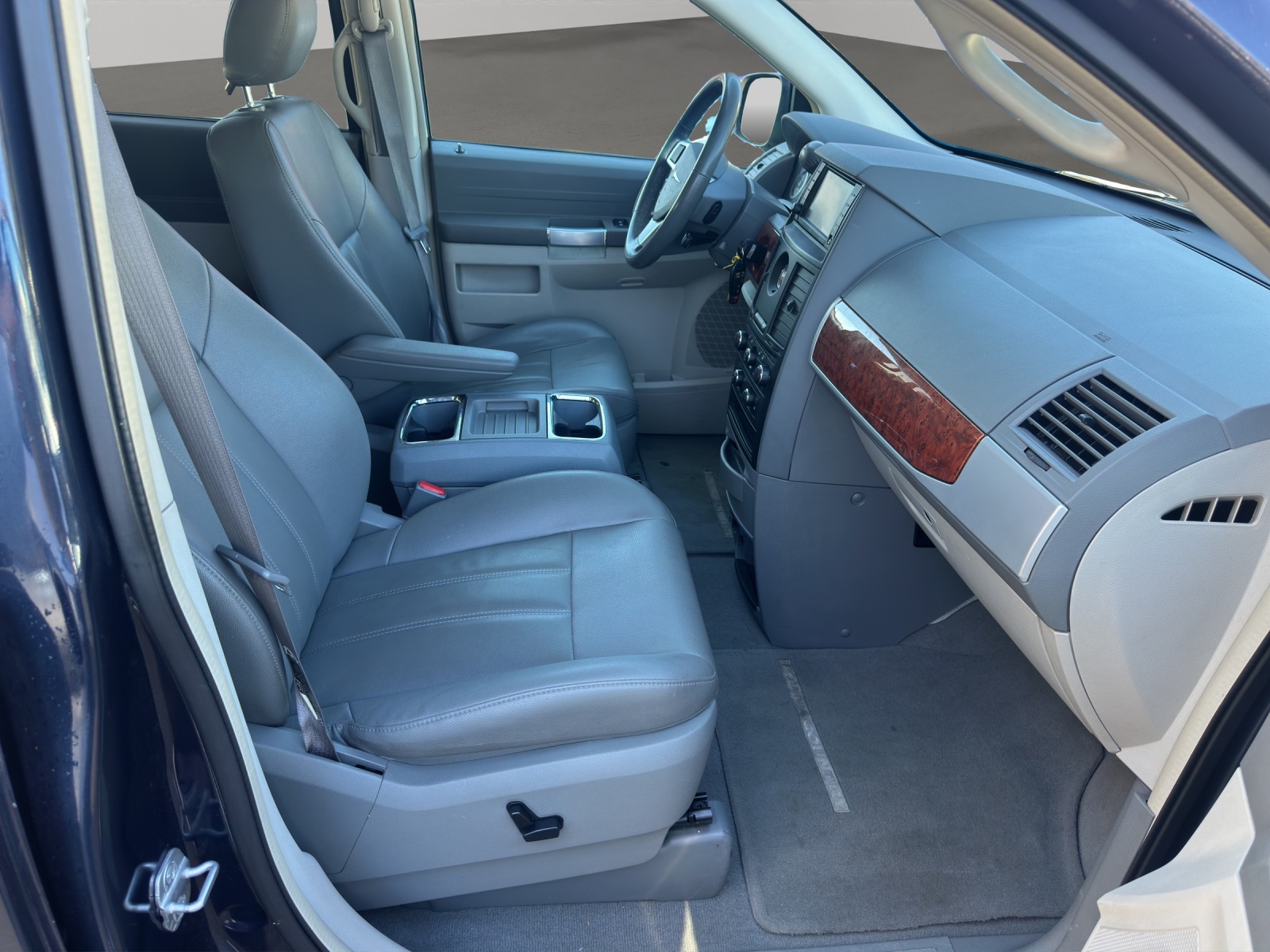 CHRYSLER TOWN COUNTRY 3.7 Benzin-image-13