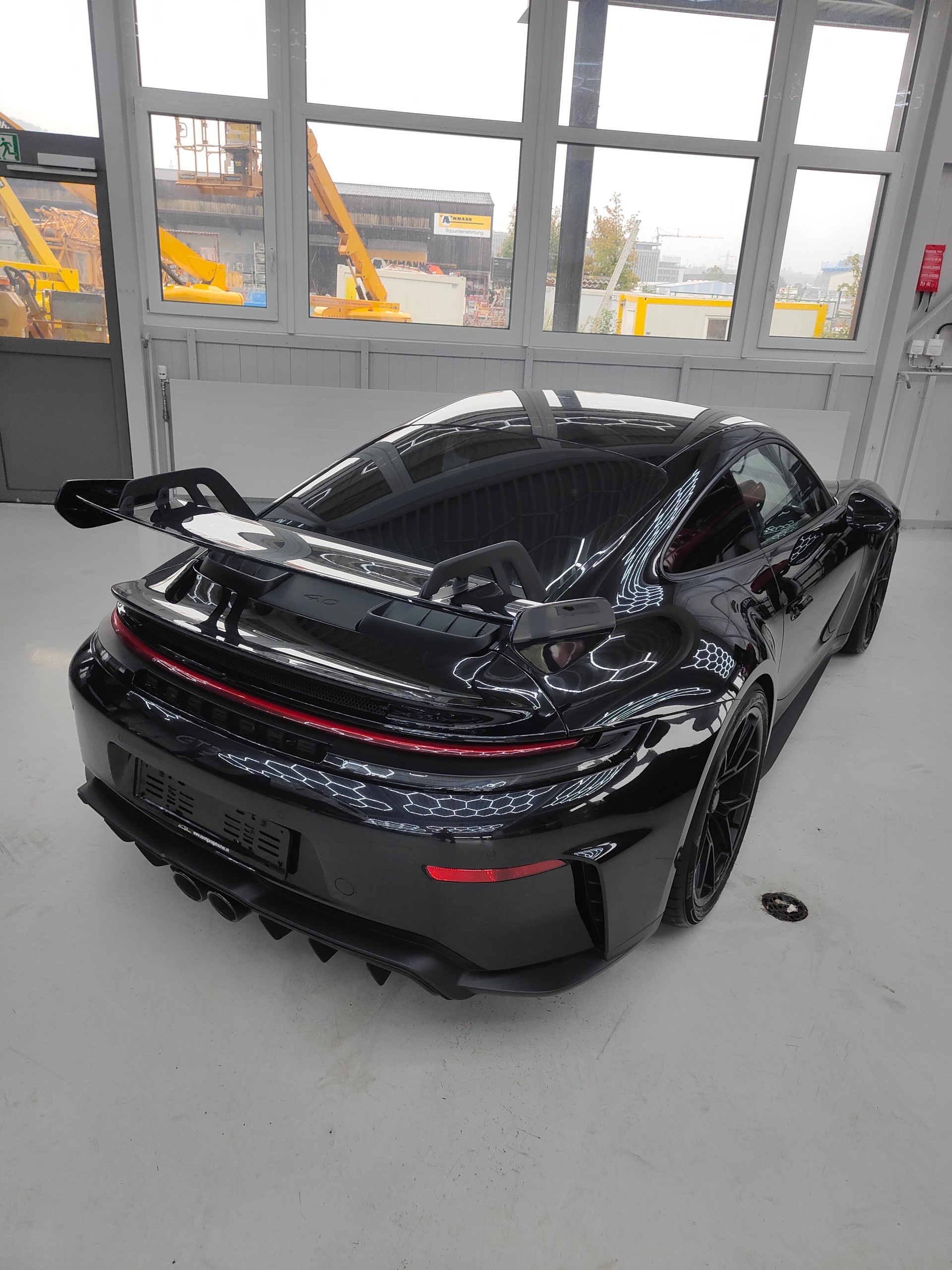 PORSCHE GT3-image-4