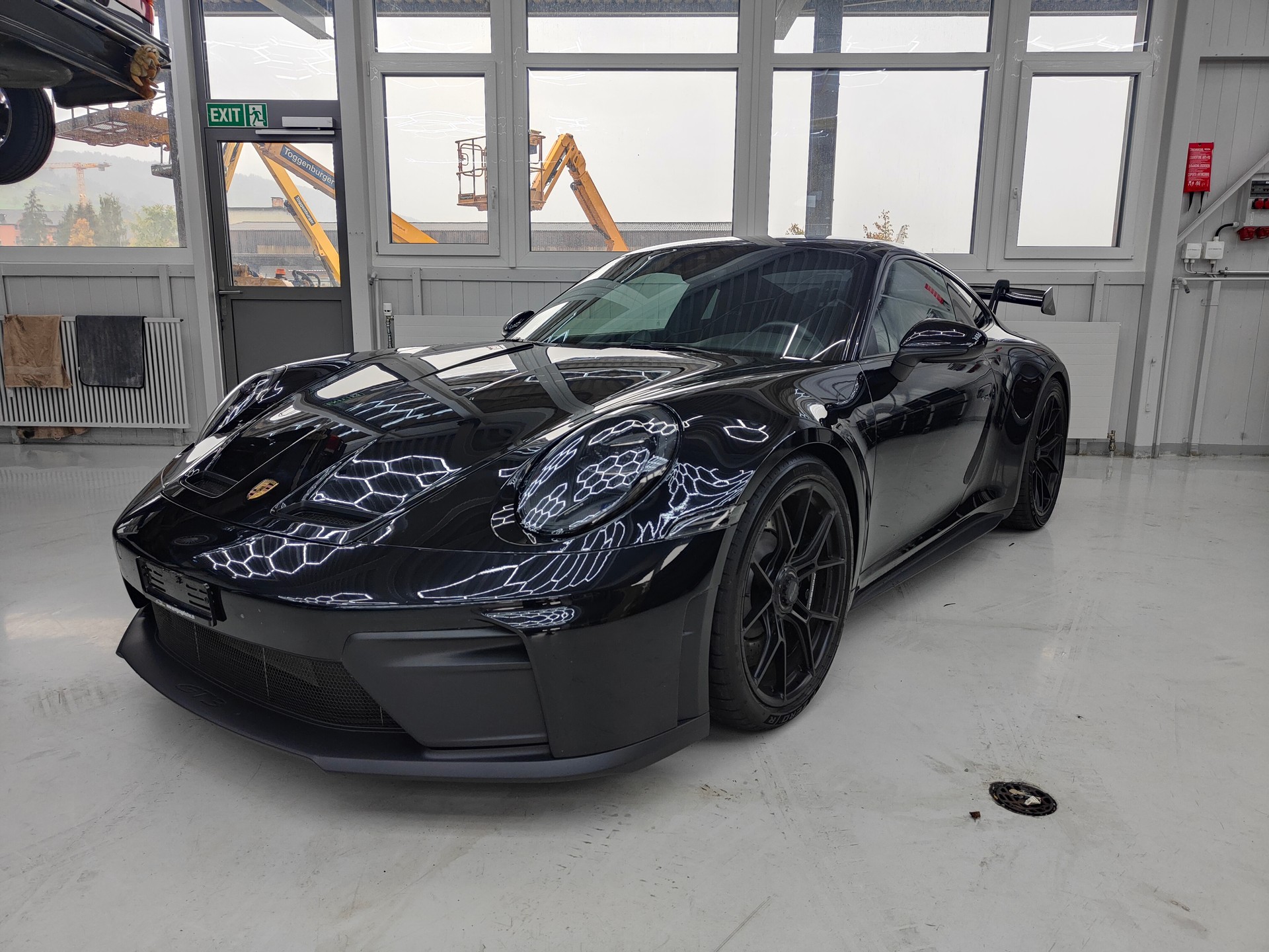 PORSCHE GT3-image-2