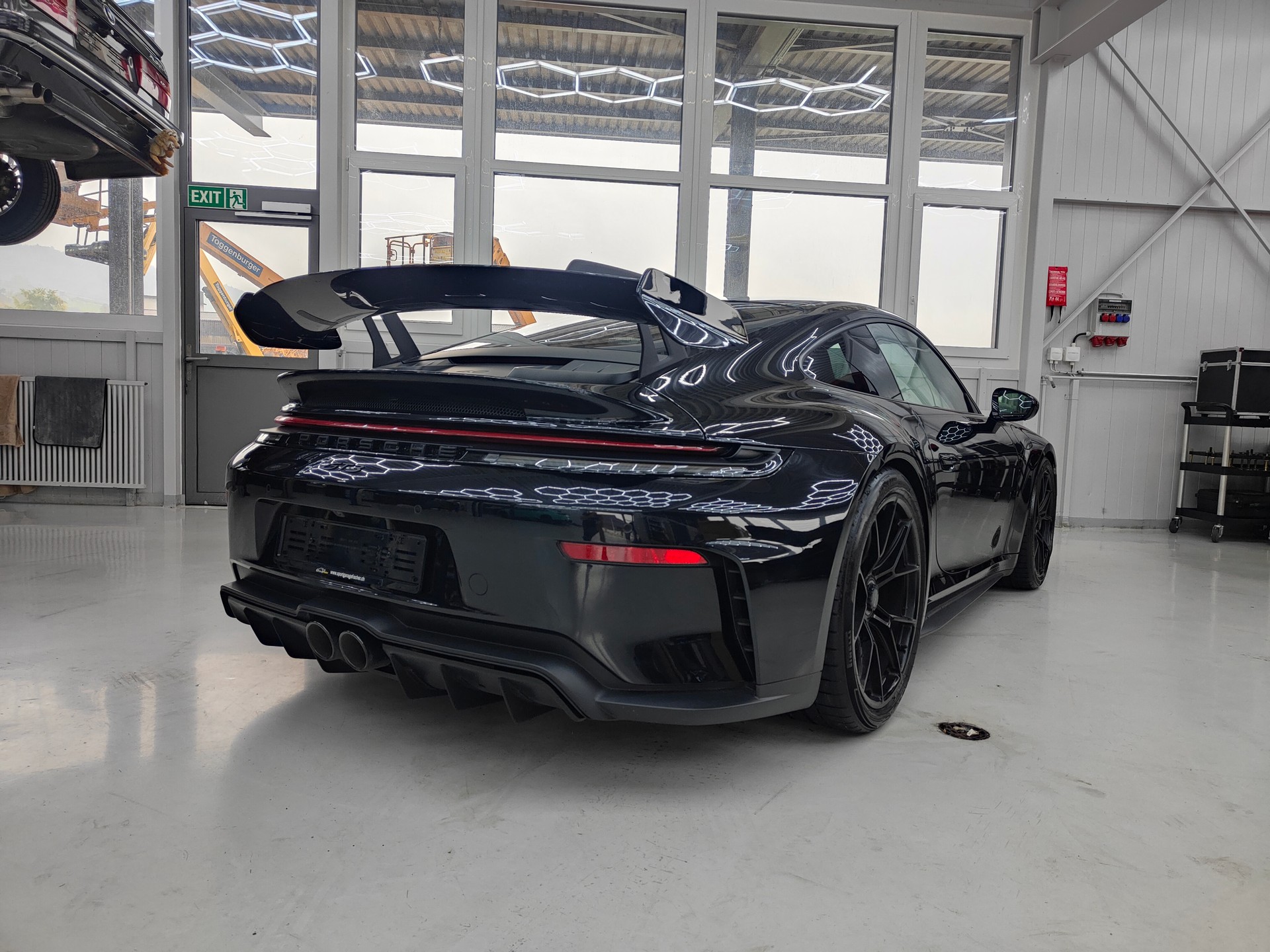 PORSCHE GT3-image-5