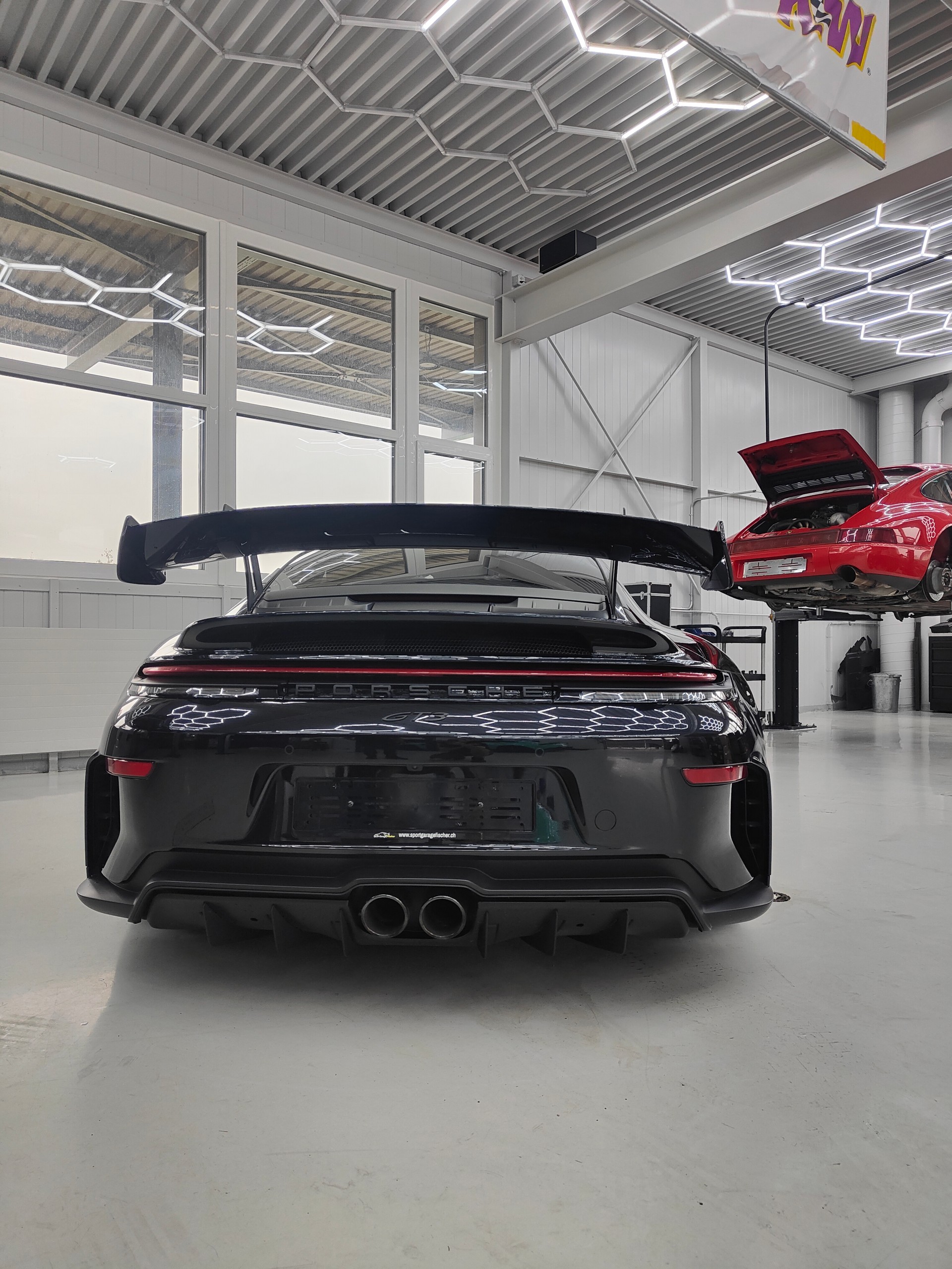 PORSCHE GT3-image-6