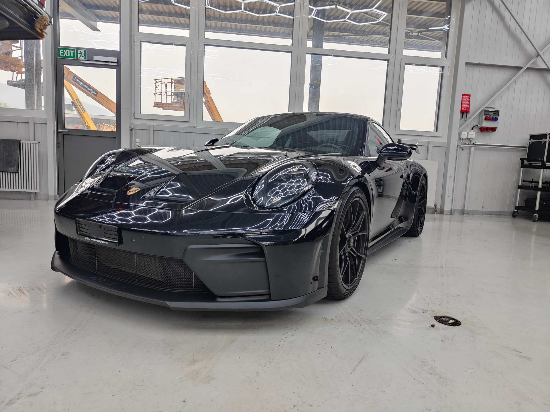 PORSCHE GT3-image-3