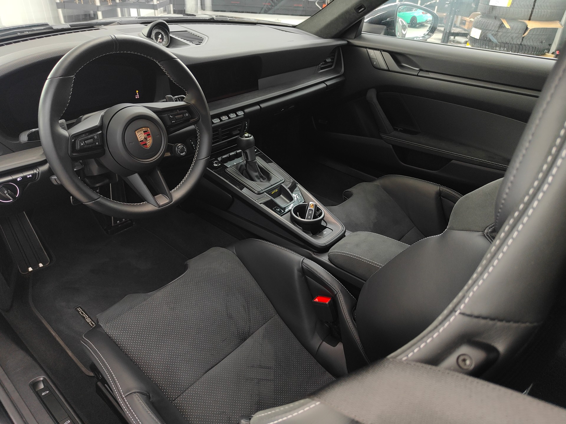 PORSCHE GT3-image-13