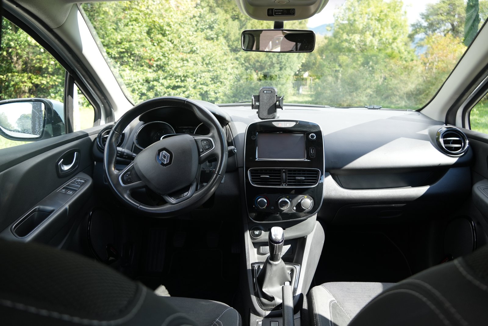 RENAULT CLIO IV 1.5 dCi Zen S/S-image-3