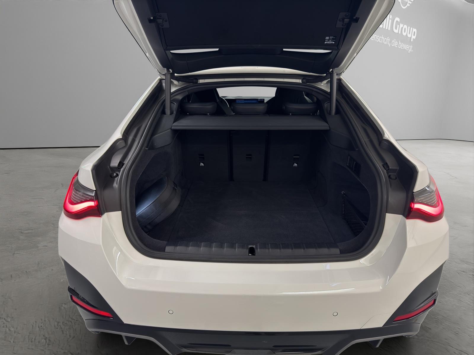 BMW i4 M50 Limousine-image-9