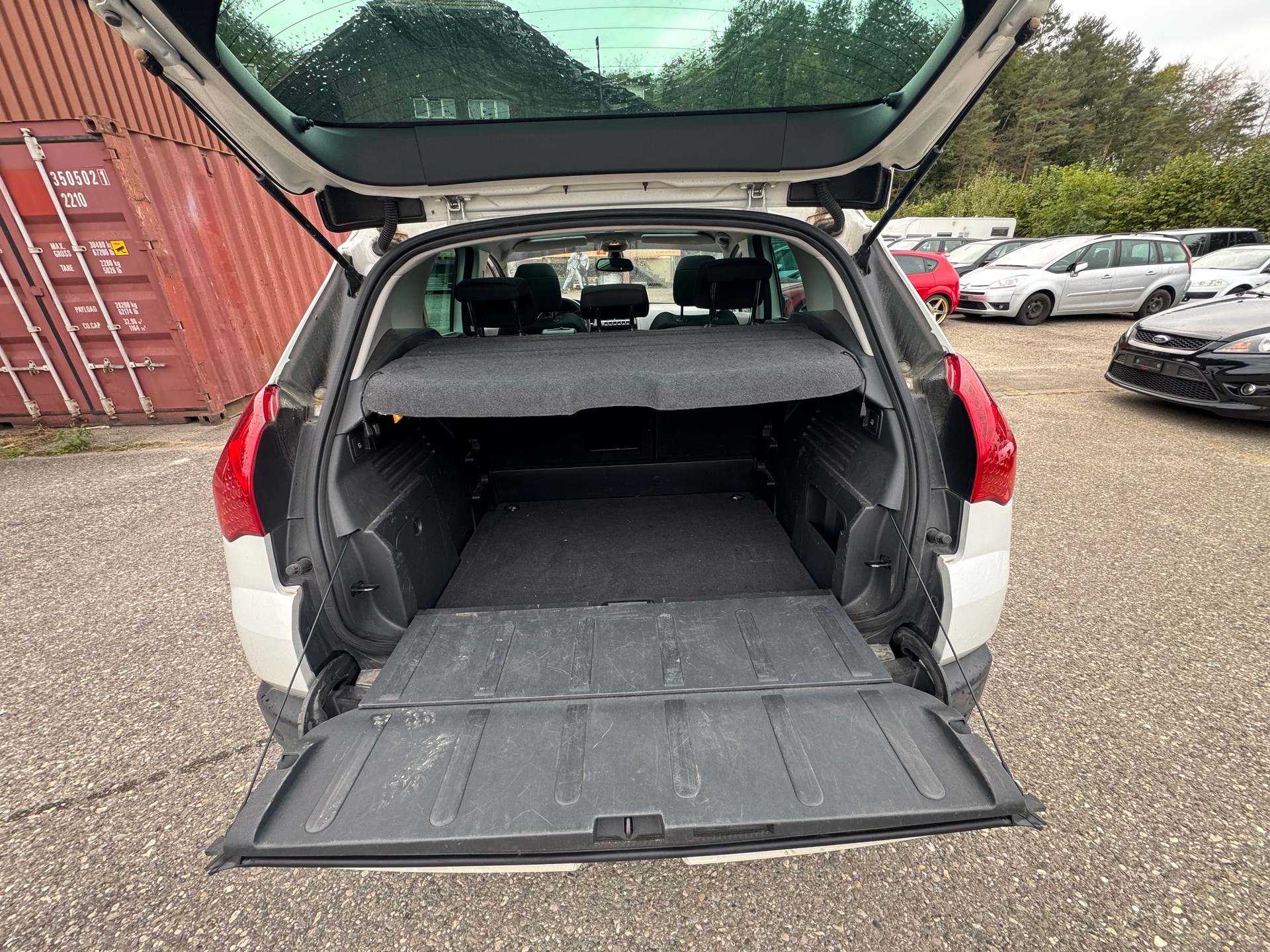 PEUGEOT 3008 1.6 16V T Platinum-image-6