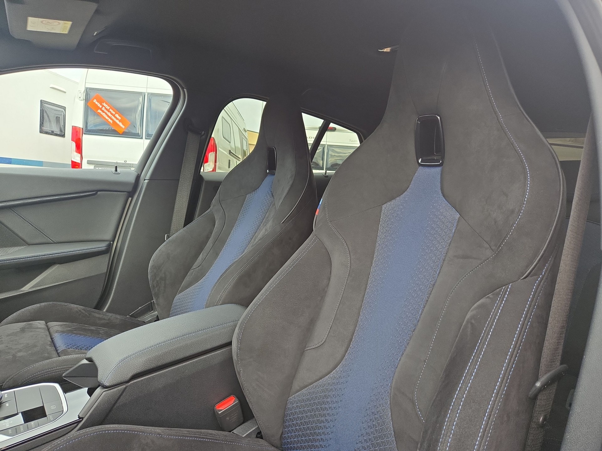 BMW 118i M Sport Steptronic-image-9
