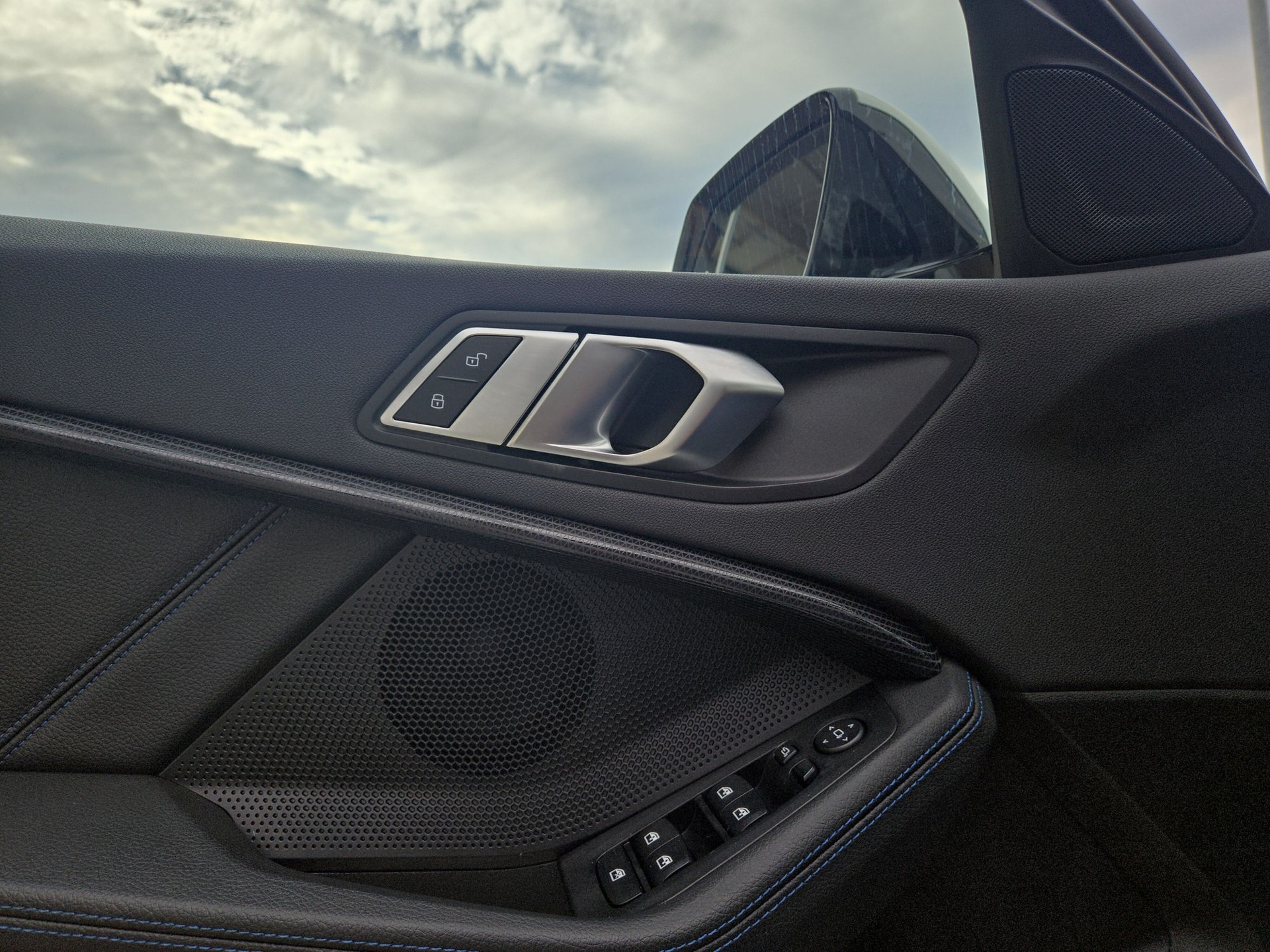 BMW 118i M Sport Steptronic-image-16