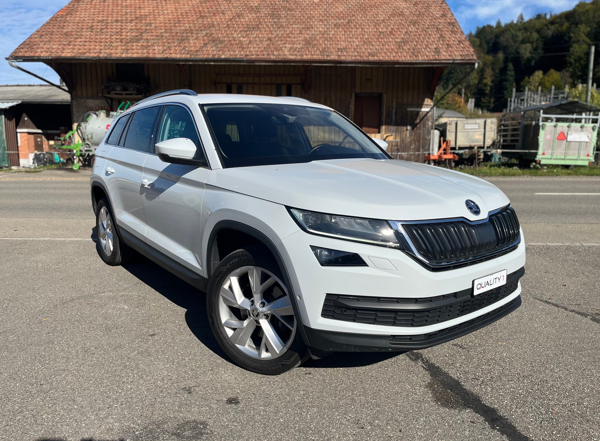 SKODA Kodiaq 2.0 TSI Style DSG 4x4 / Frisch ab MFK & Service / 1.Hand / Top Ausstattung / inkl. Garantie-image-1