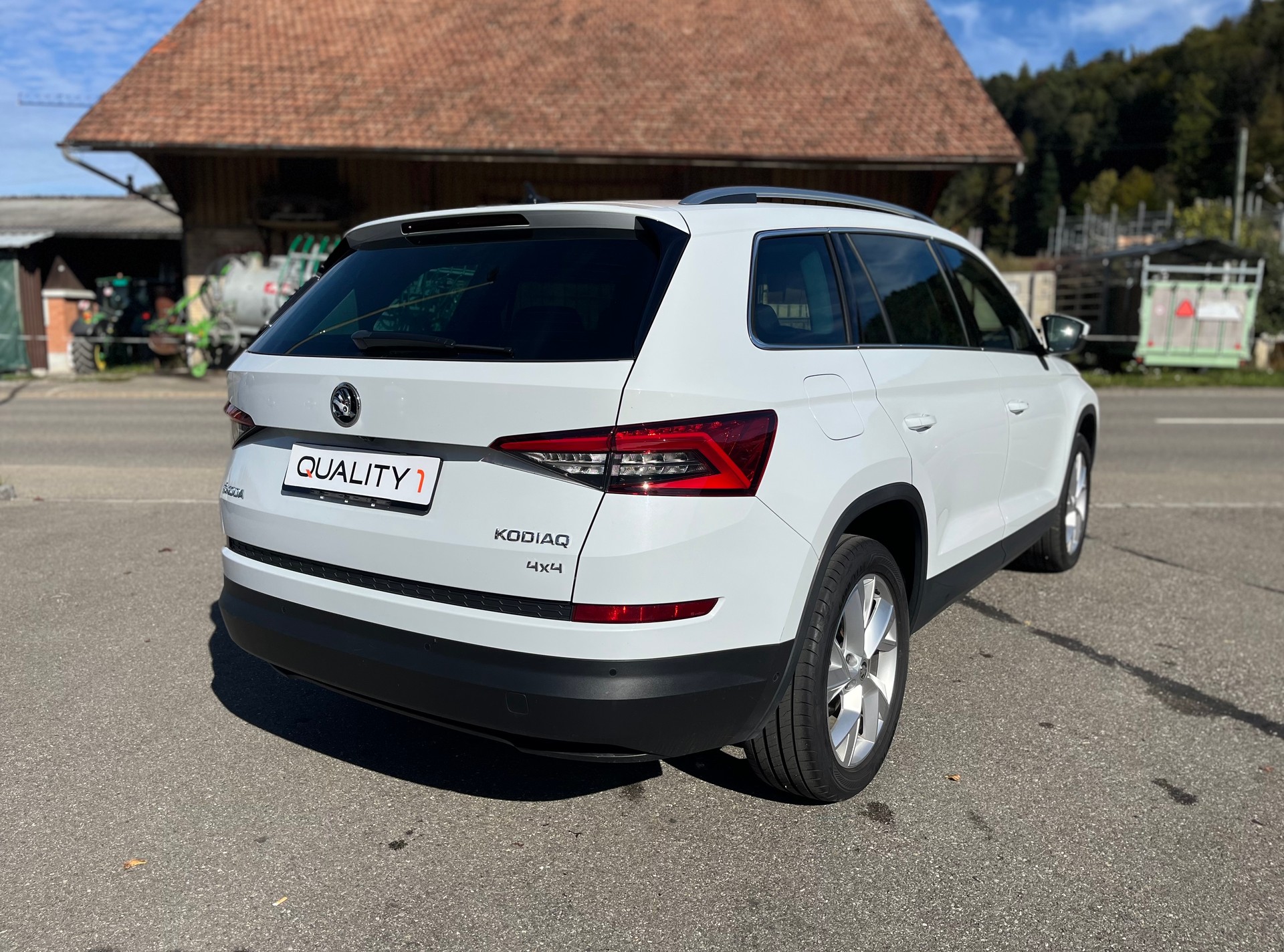 SKODA Kodiaq 2.0 TSI Style DSG 4x4 / Frisch ab MFK & Service / 1.Hand / Top Ausstattung / inkl. Garantie-image-3