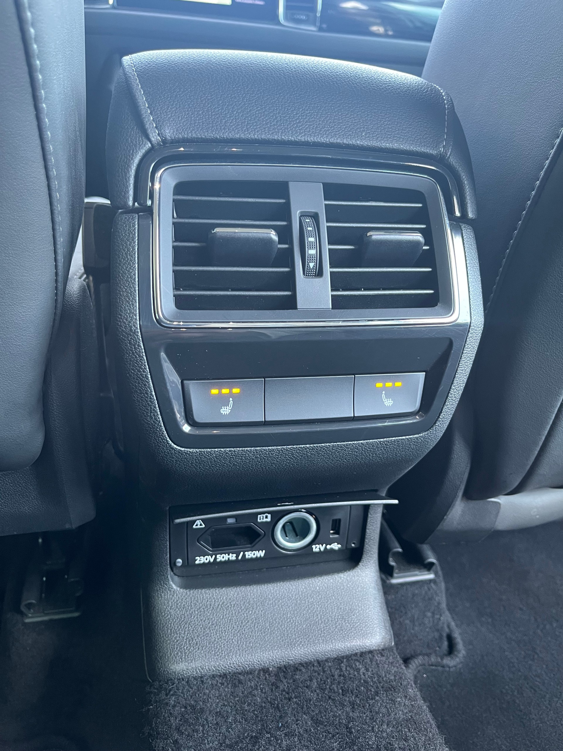 SKODA Kodiaq 2.0 TSI Style DSG 4x4 / Frisch ab MFK & Service / 1.Hand / Top Ausstattung / inkl. Garantie-image-6