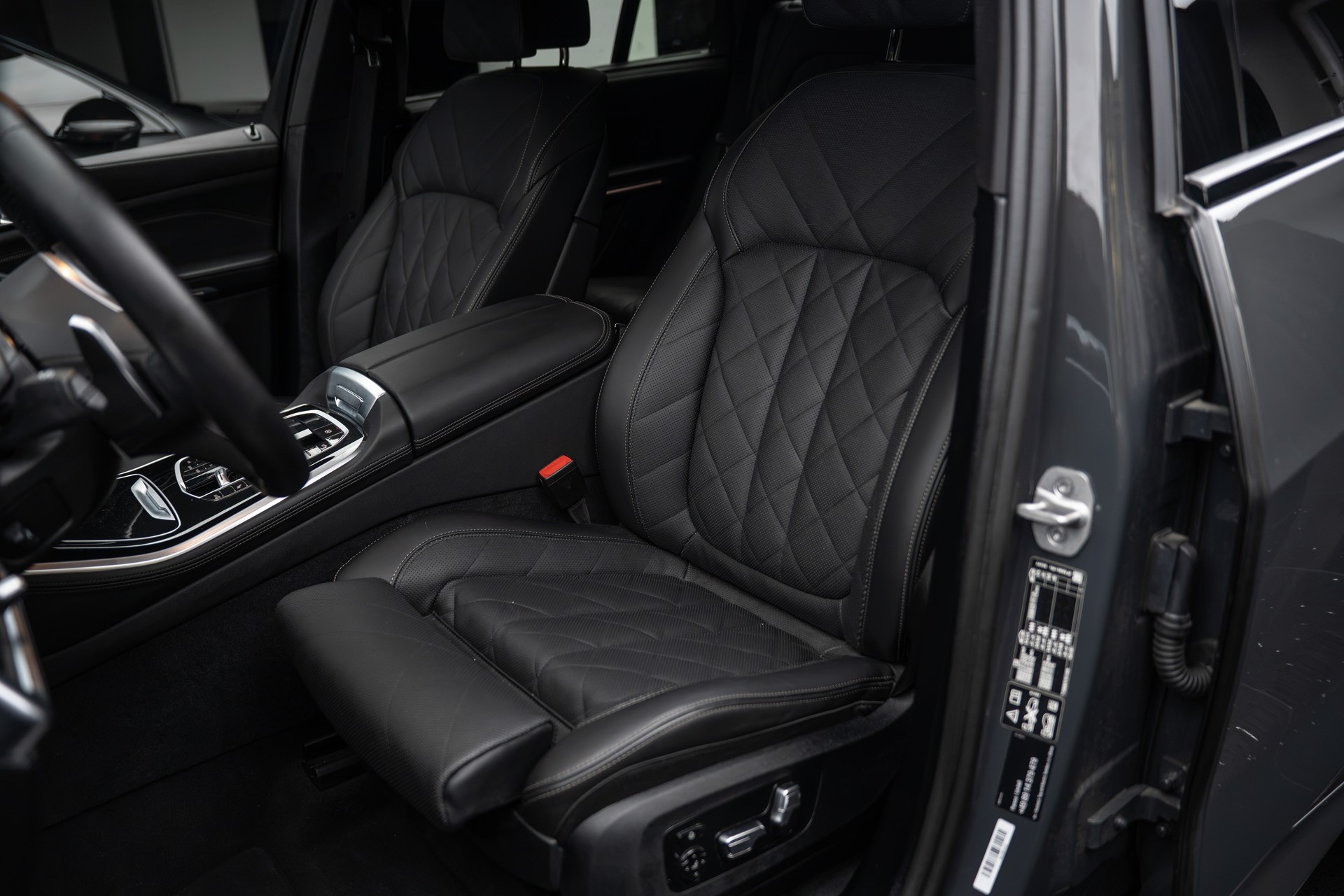 BMW X5 xDrive 48V 40d M Sport Steptronic-image-4