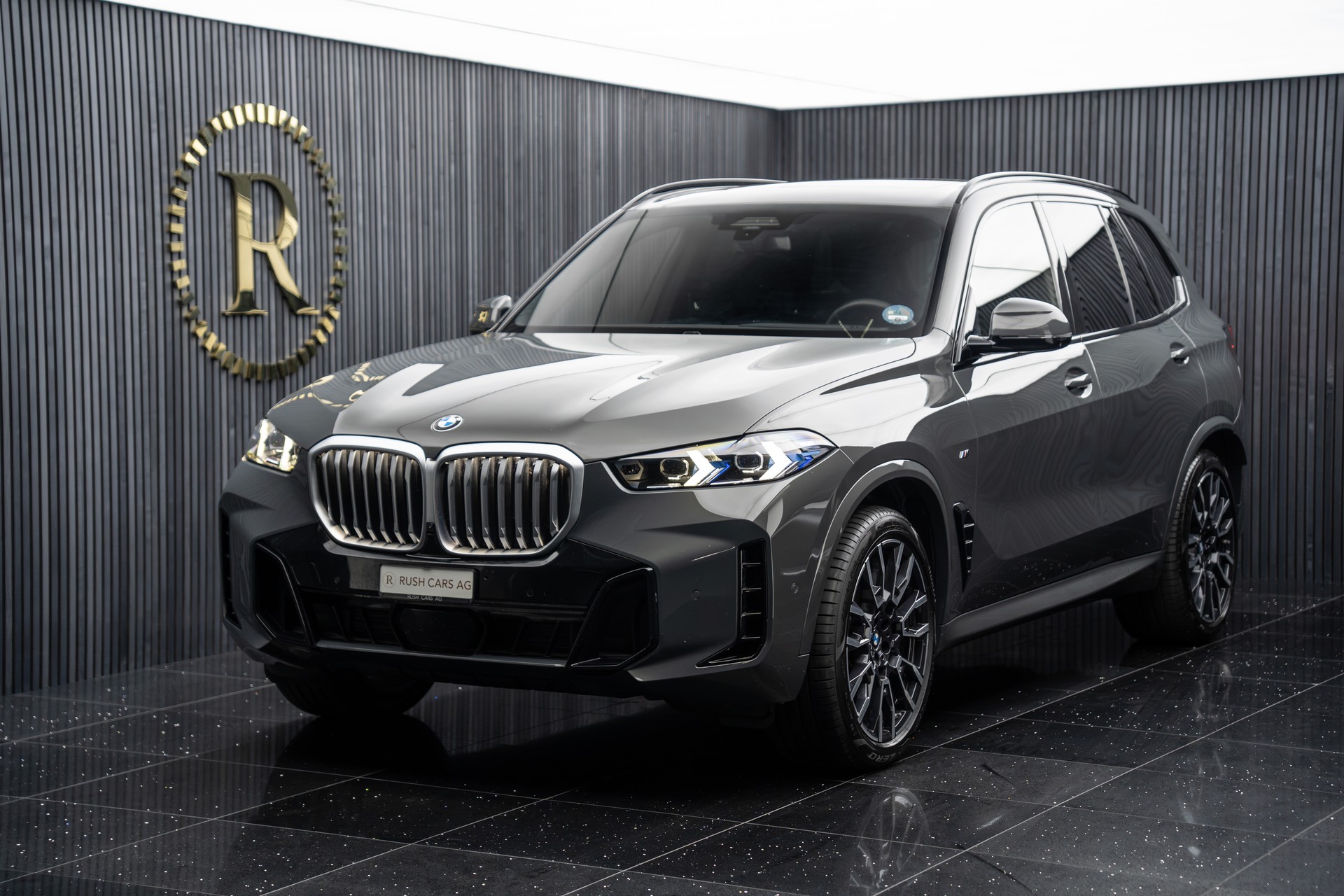 BMW X5 xDrive 48V 40d M Sport Steptronic-image-0