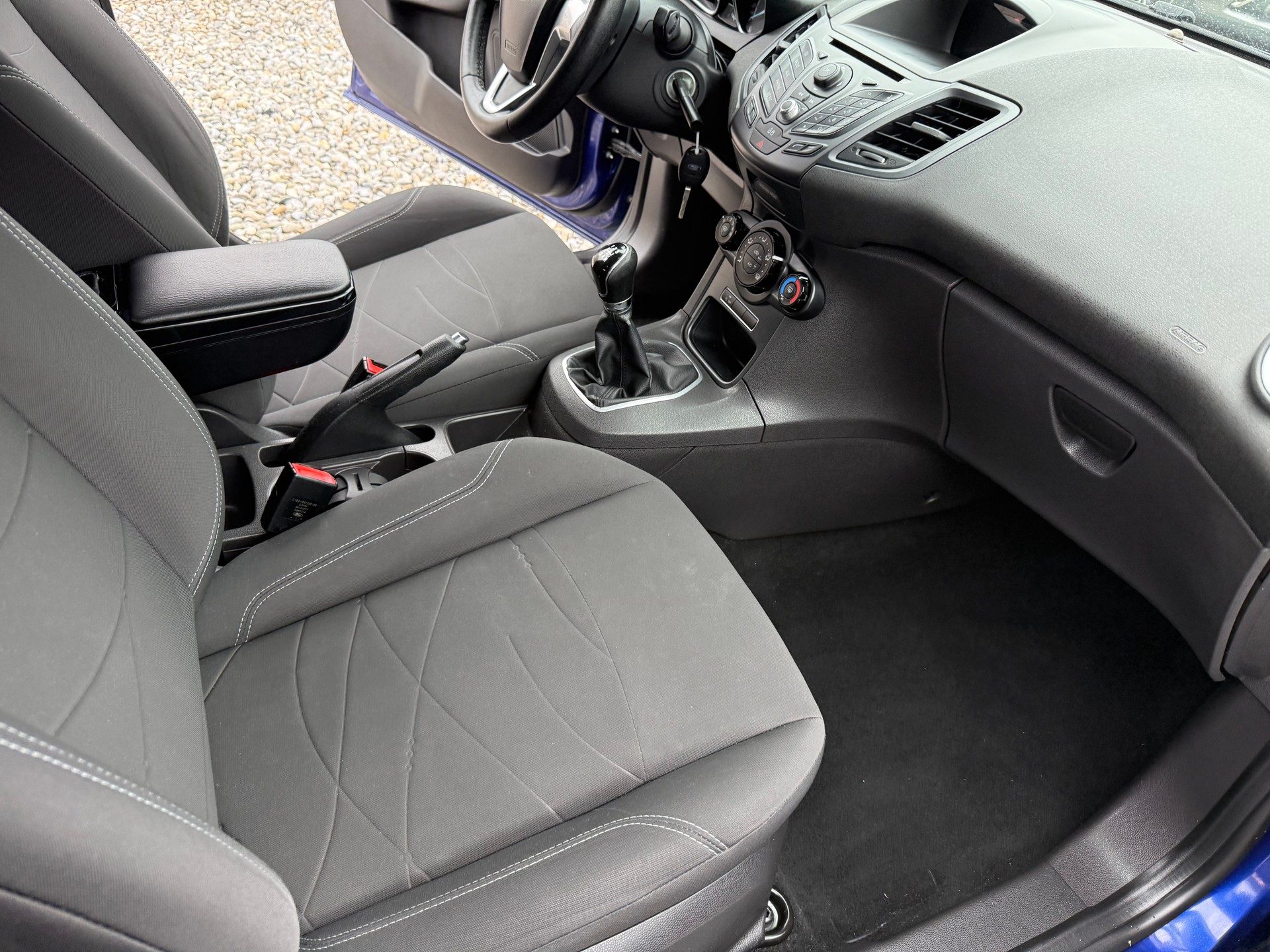 FORD Fiesta 1.0 SCTi Trend-image-8