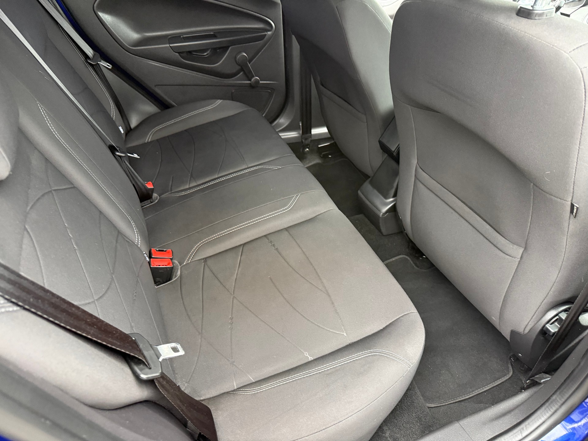 FORD Fiesta 1.0 SCTi Trend-image-9