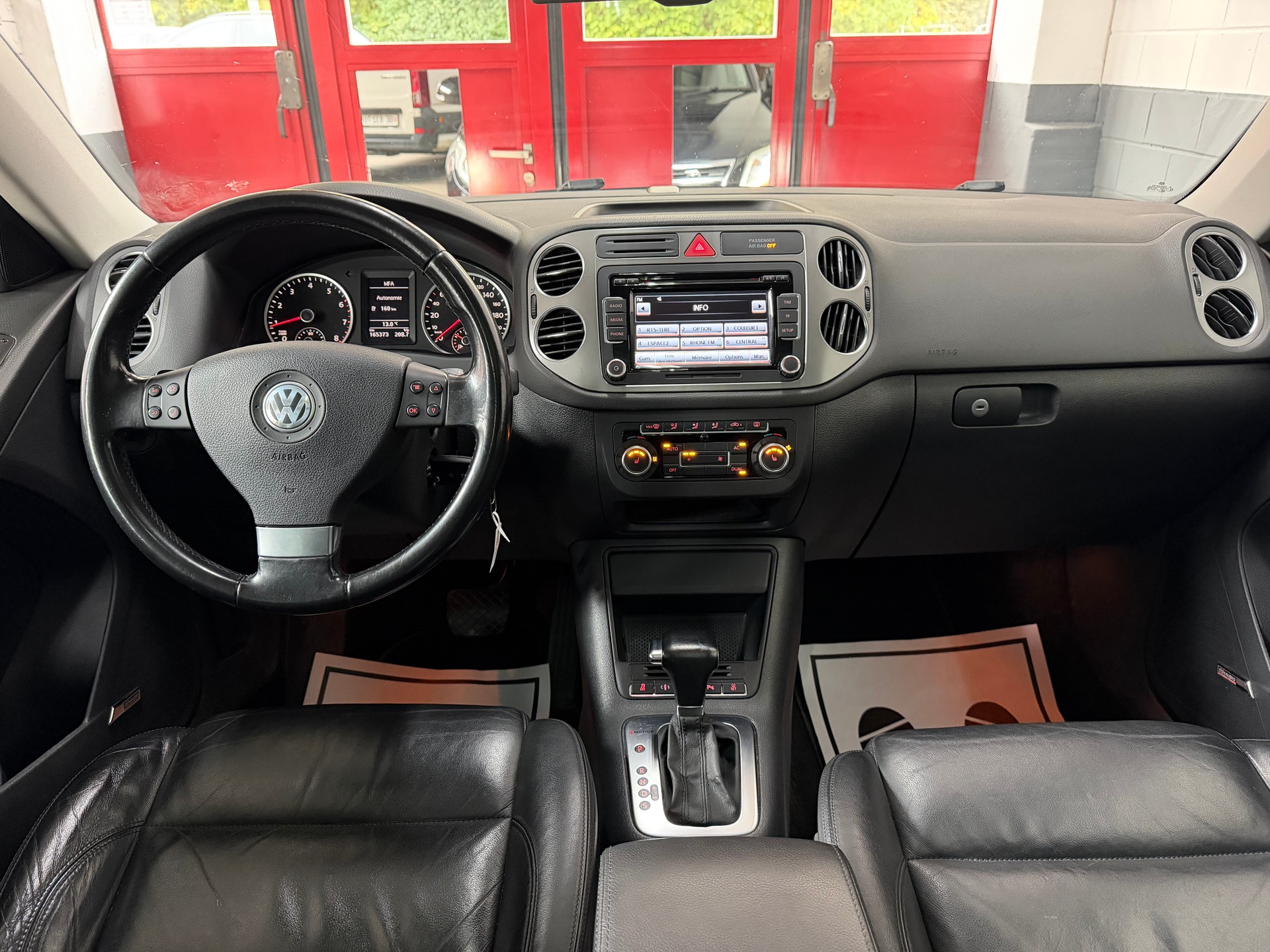 VW Tiguan 2.0 TSI Sport&Style Tiptronic //NEU AB MFK!-image-10