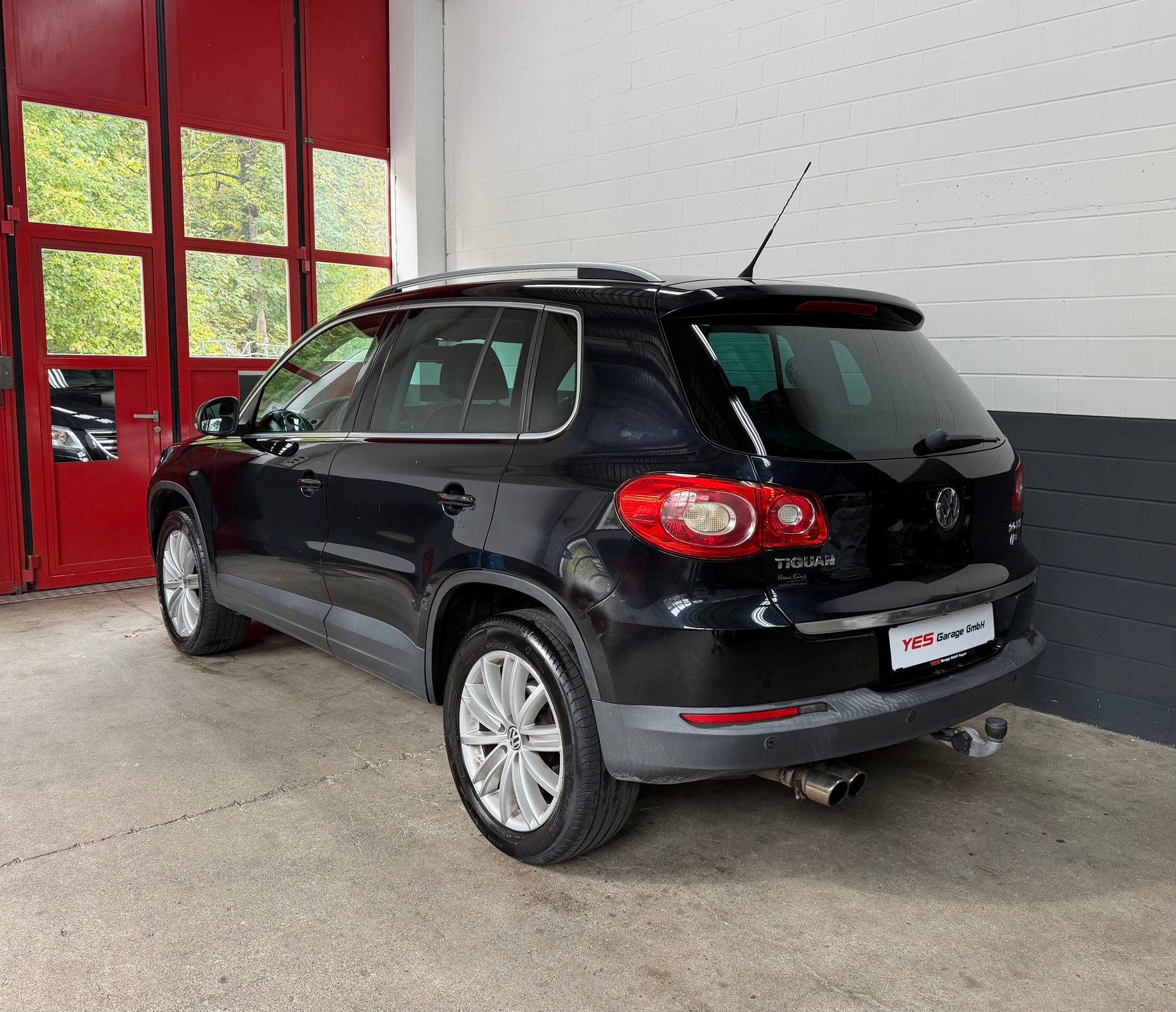 VW Tiguan 2.0 TSI Sport&Style Tiptronic //NEU AB MFK!-image-5