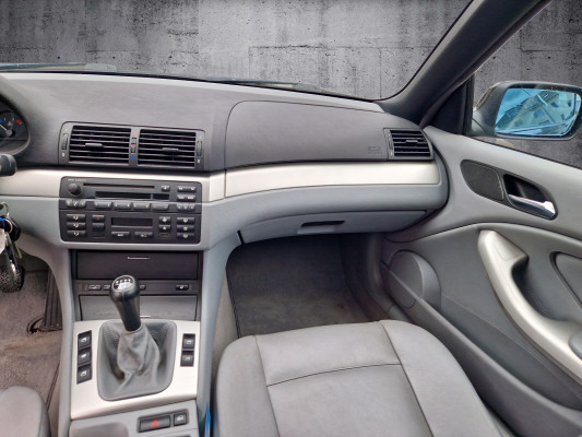 BMW 318Ci-image-8