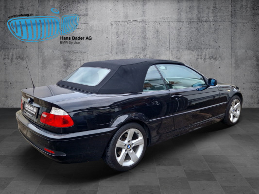 BMW 318Ci-showroom-element-3