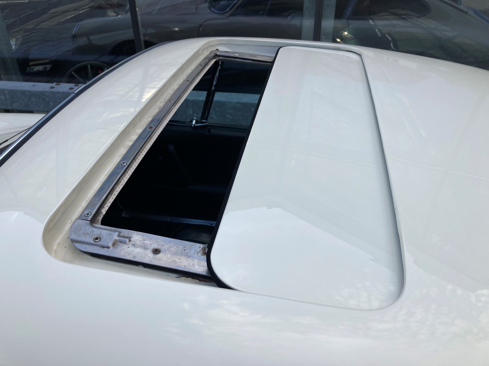 PORSCHE 911-image-6