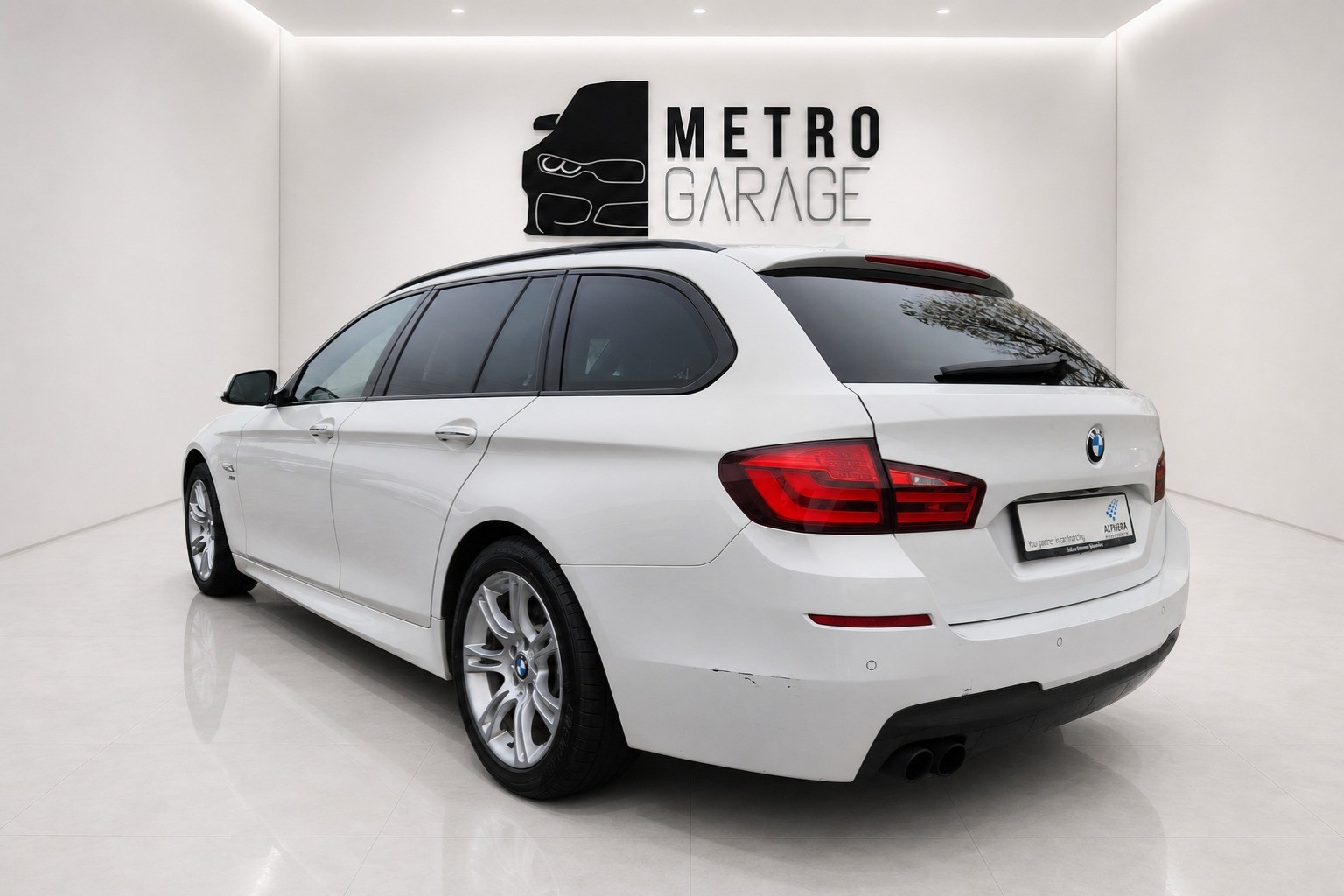 BMW 525d xDrive Touring Steptronic-image-2
